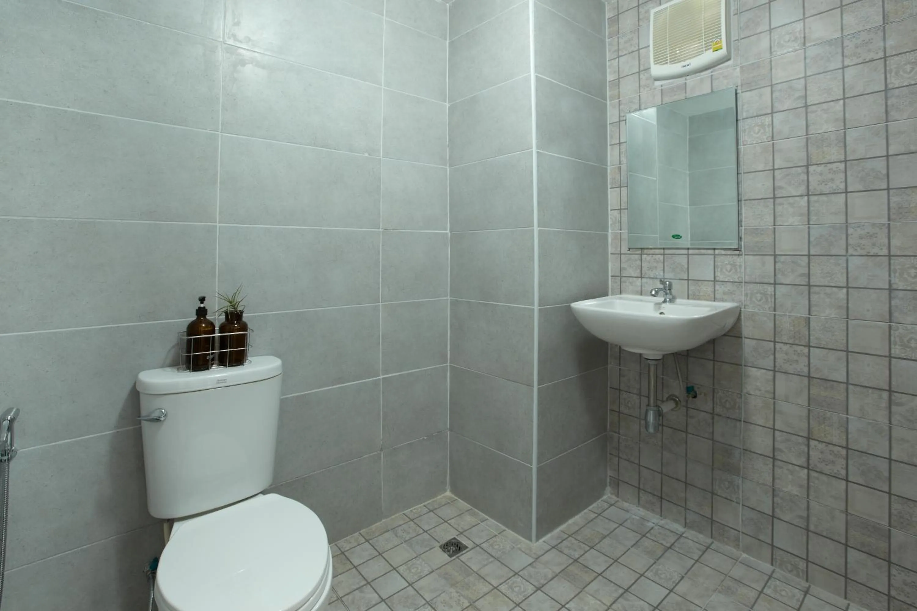 Bathroom in THE HABITAT Koh Chang - VJ Island View