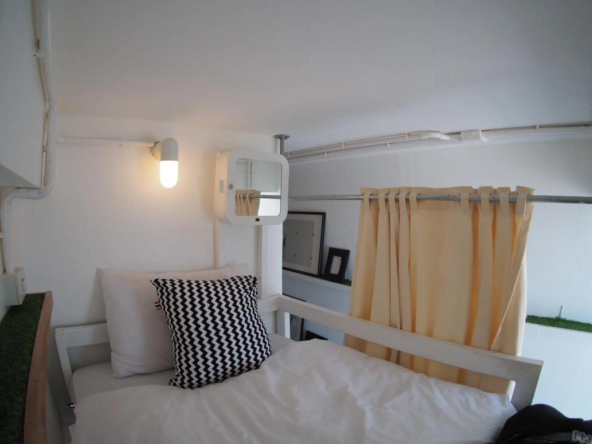 Day, Bed in Jetty Huahin Hostel