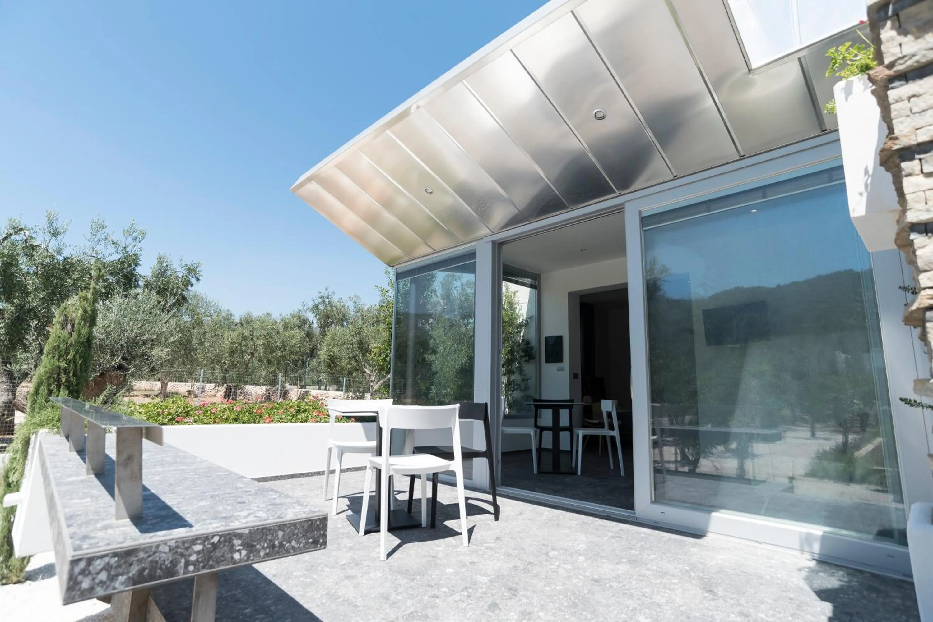 Facade/entrance in Hotel Torre Santamaria Resort