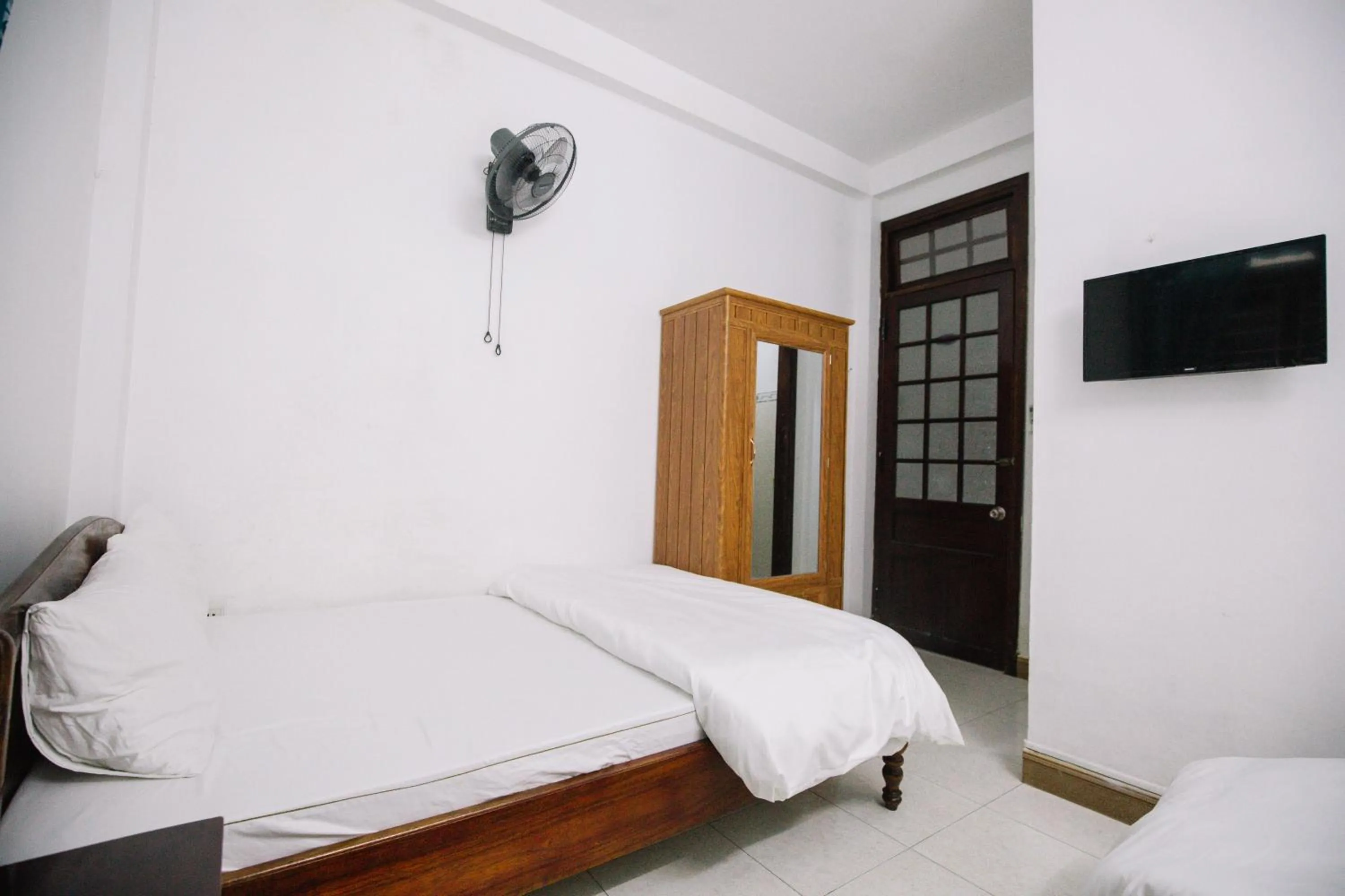 Bedroom in Lum Dong Tien Hotel