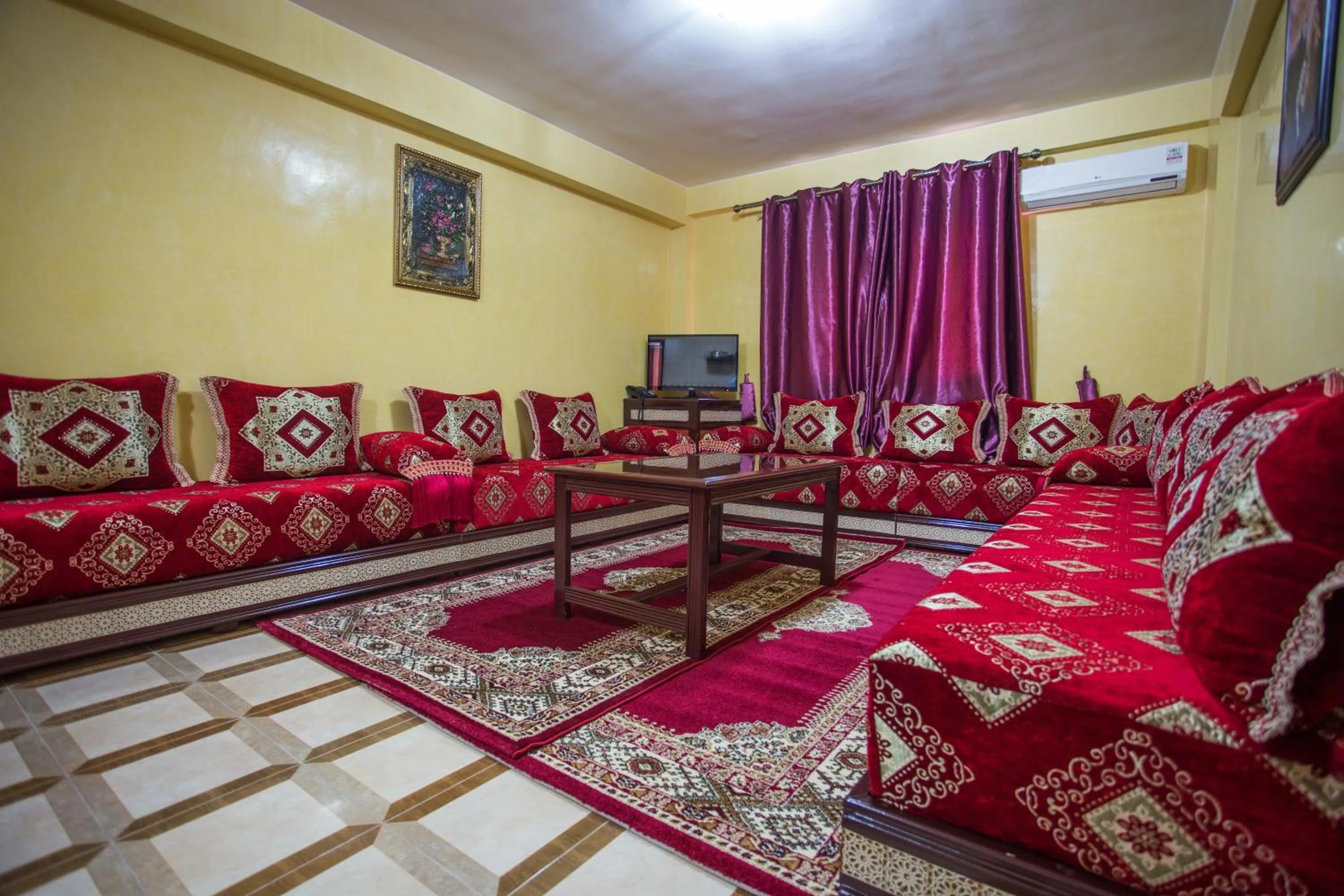 Living room in Appart Hotel Les Ambassadeurs