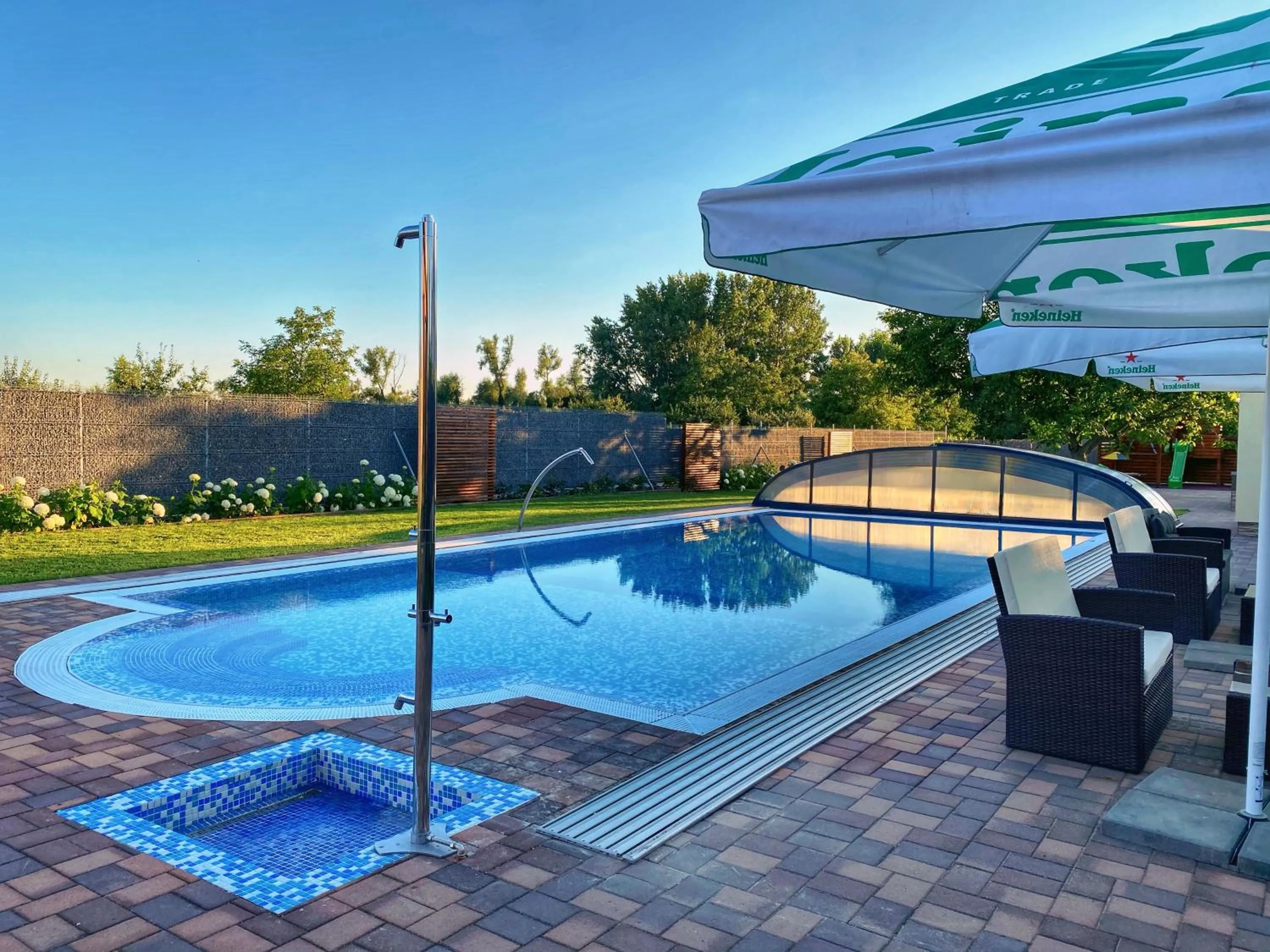 Swimming pool in Madison Village