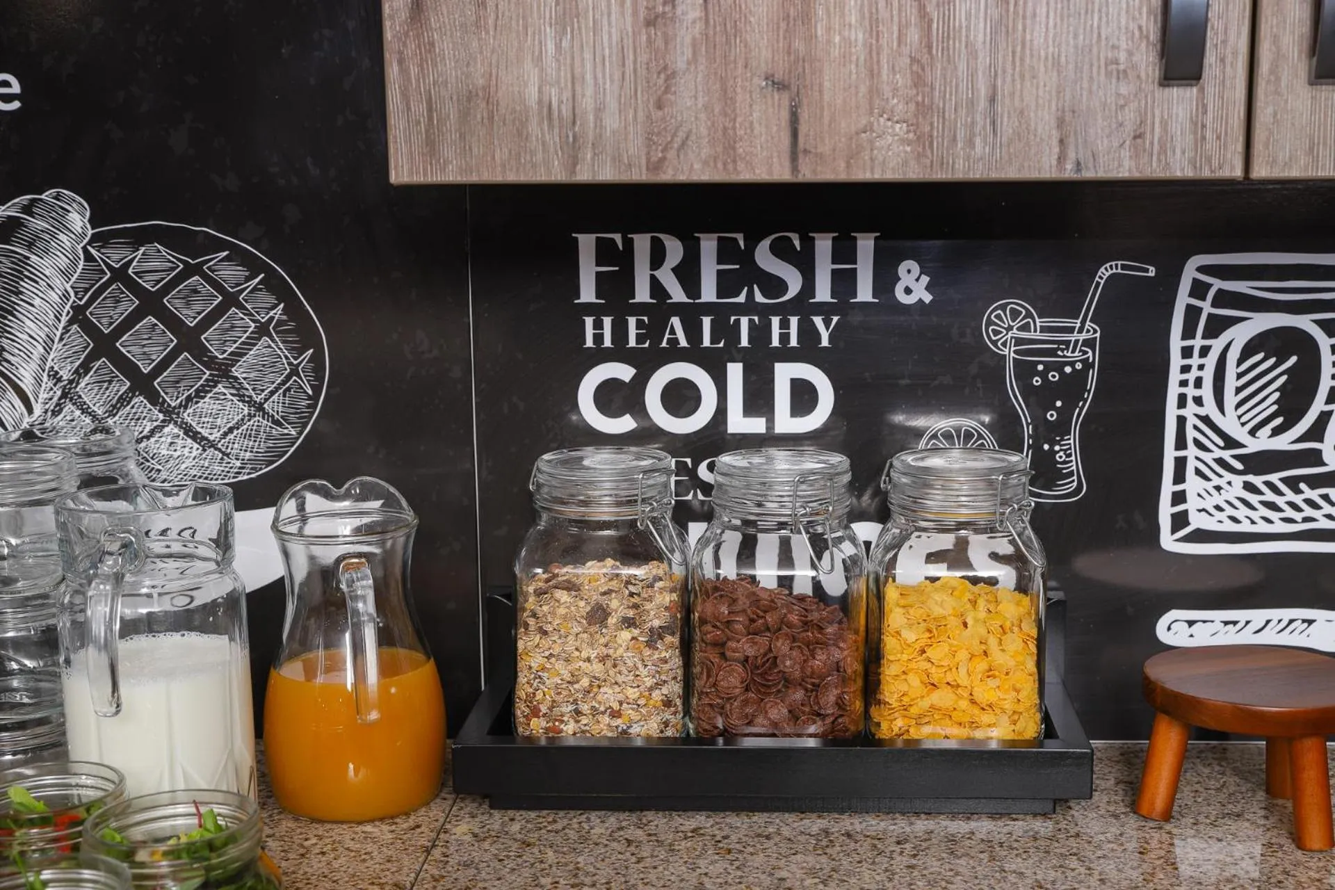 Breakfast in Madison Village