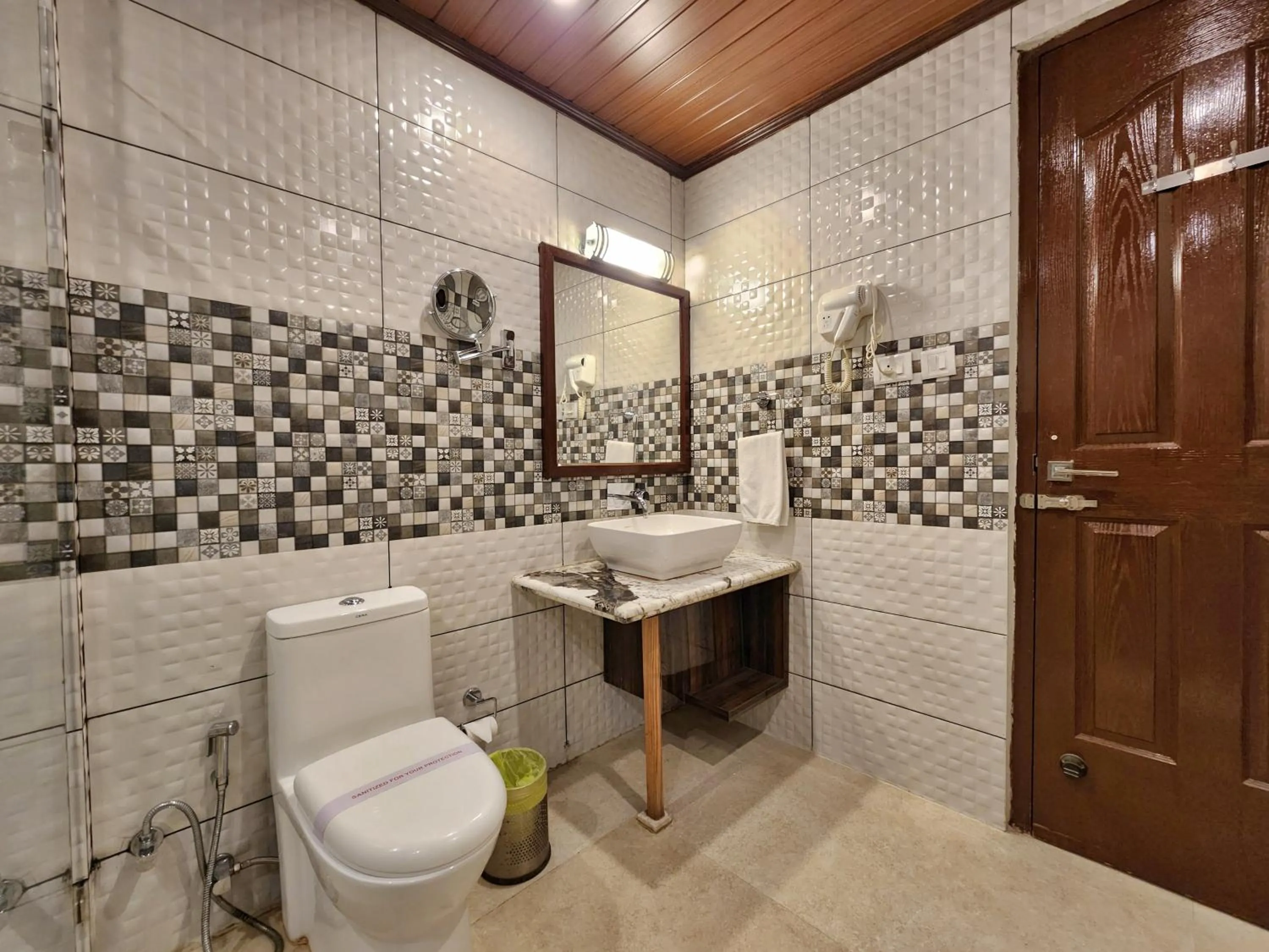 KAMNA HILL RESORT a Boutique cottages