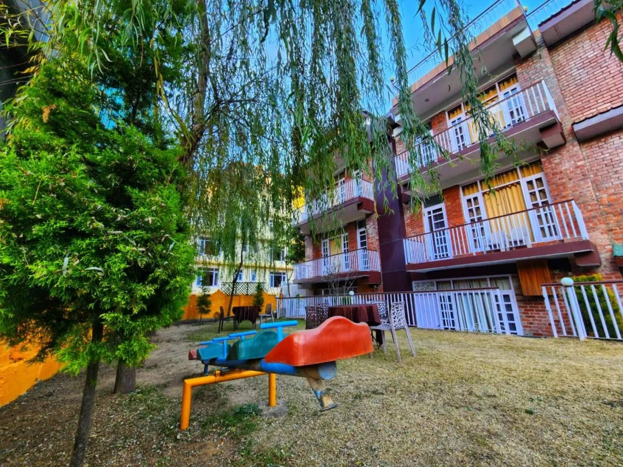 KAMNA HILL RESORT a Boutique cottages