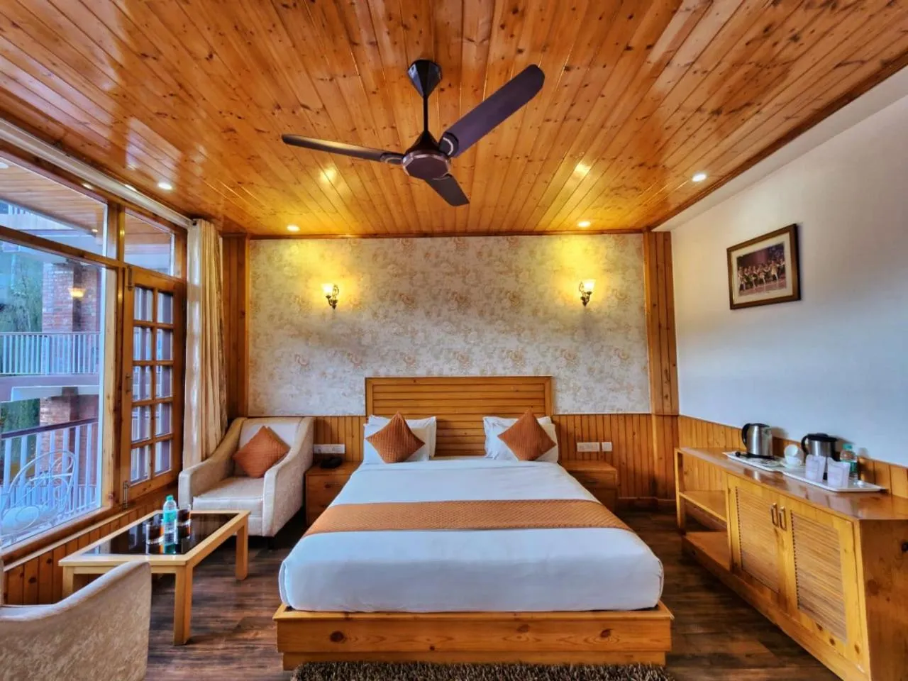 Bed in KAMNA HILL RESORT a Boutique cottages