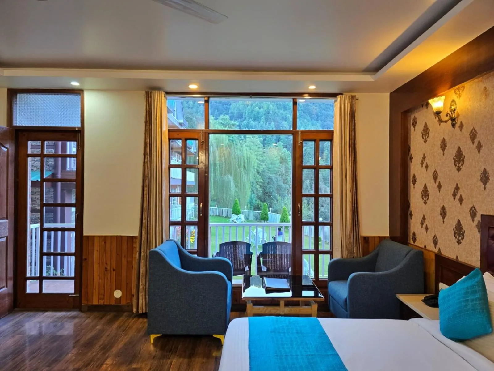 Bed in KAMNA HILL RESORT a Boutique cottages