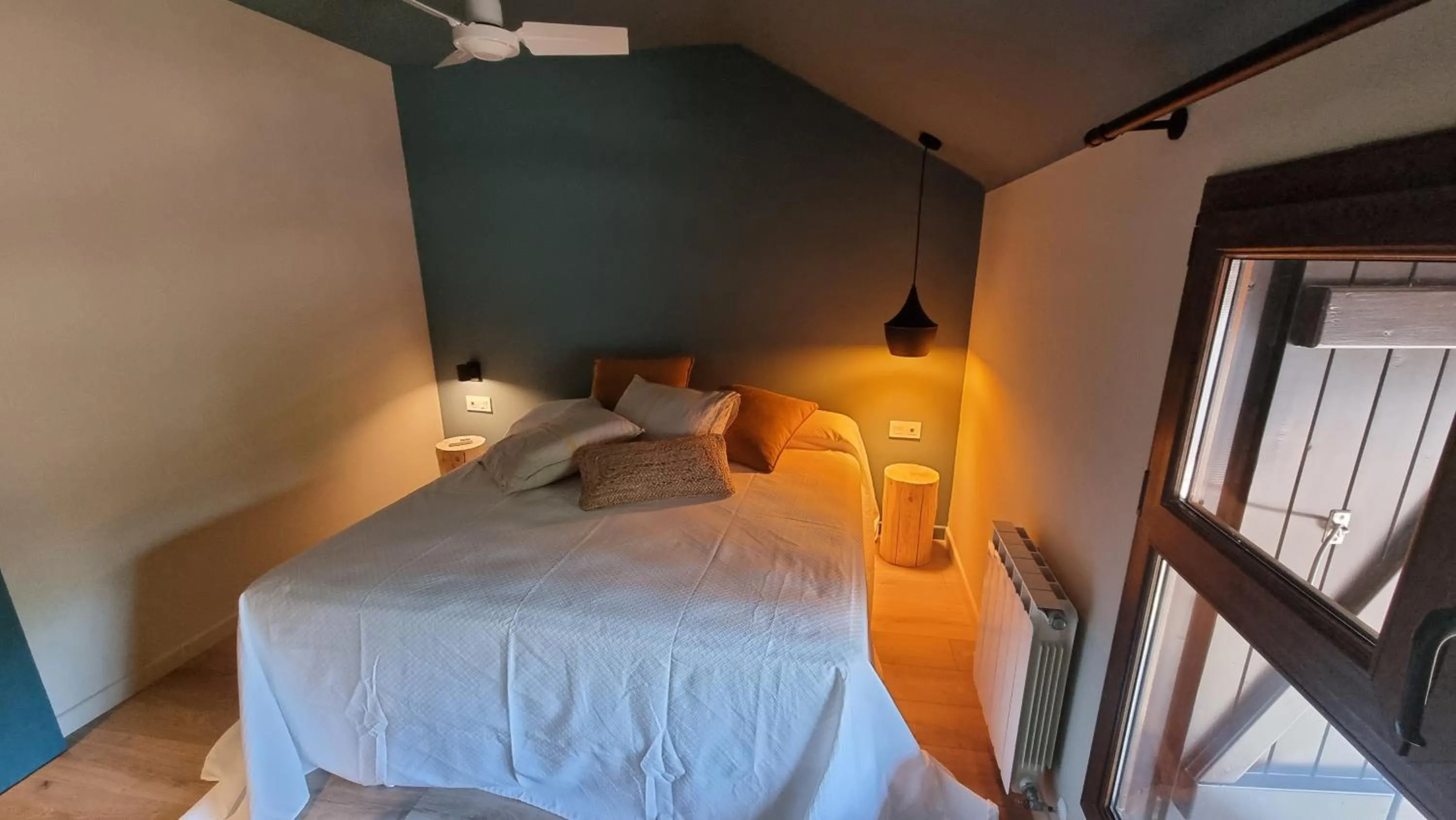 Bed in Apartamentos LCR Boutique, LCR Suites y LCR Los Valles