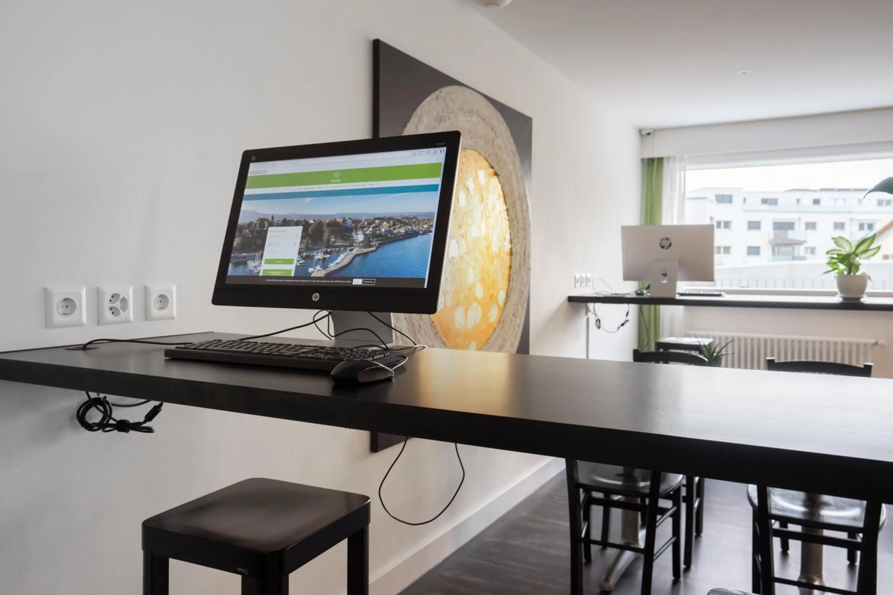 Lobby or reception in Nyon Hostel