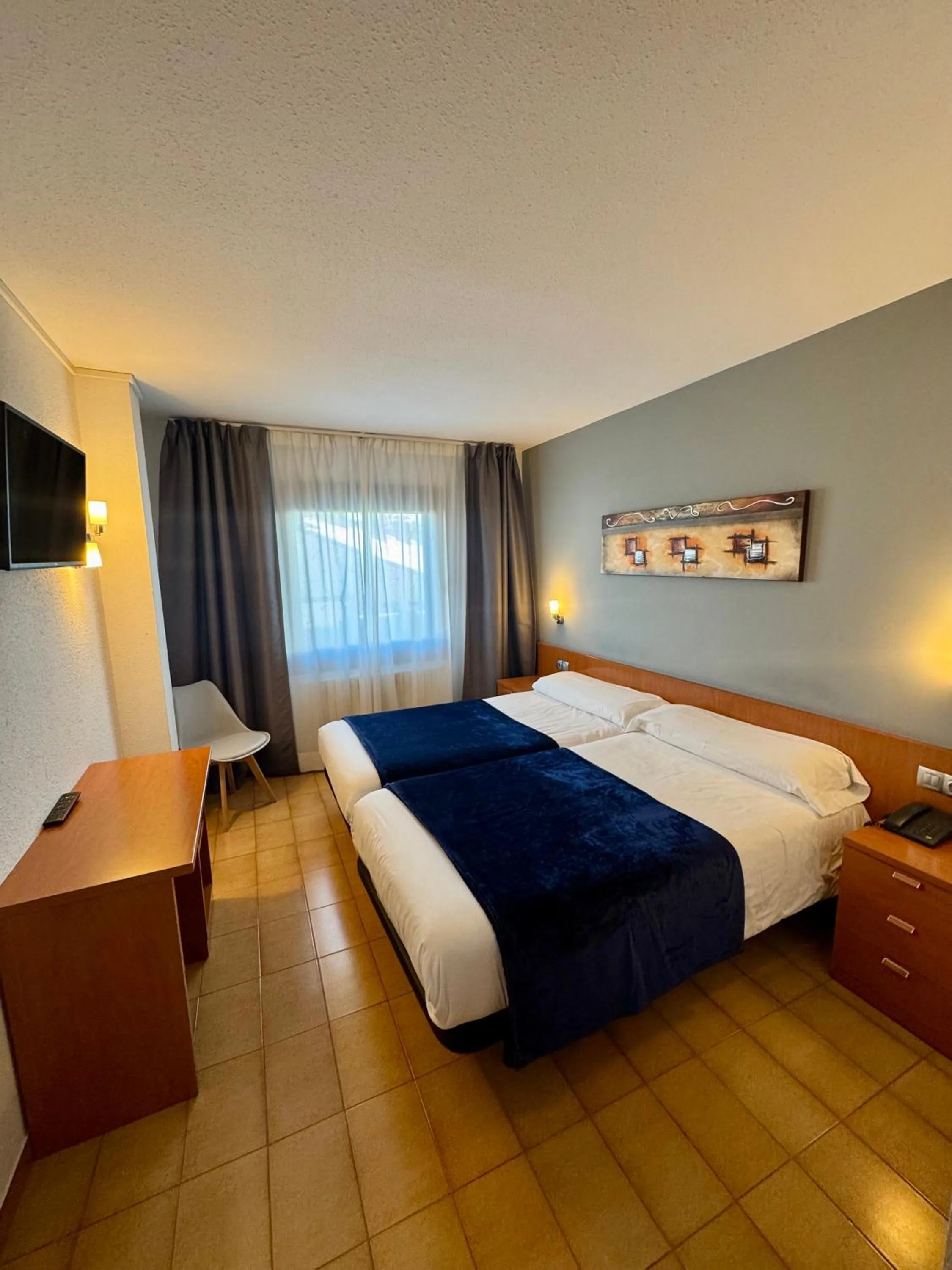 Photo of the whole room, Bed in Hotel Casado