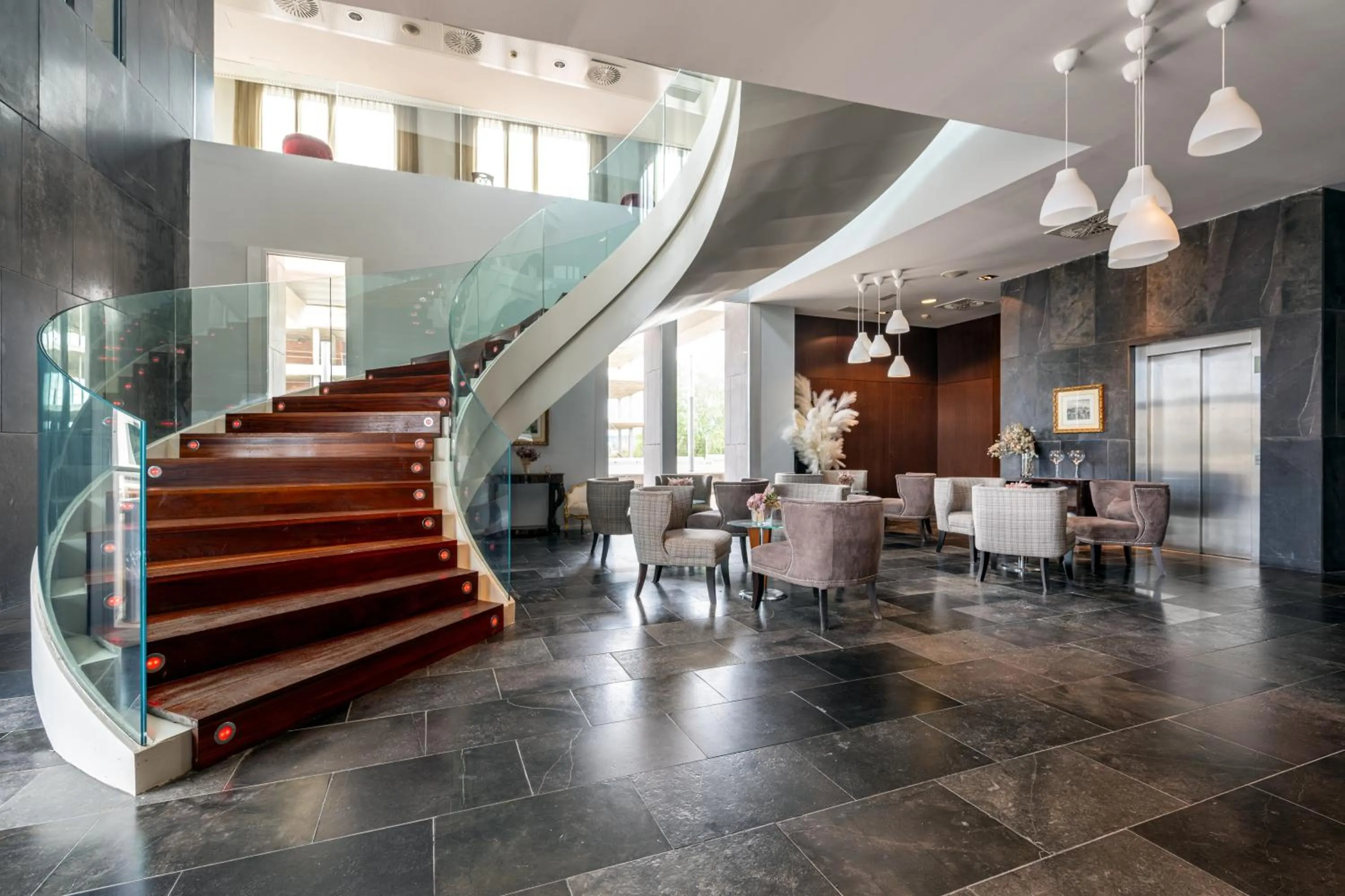 Property building in Hotel Diagonal Plaza