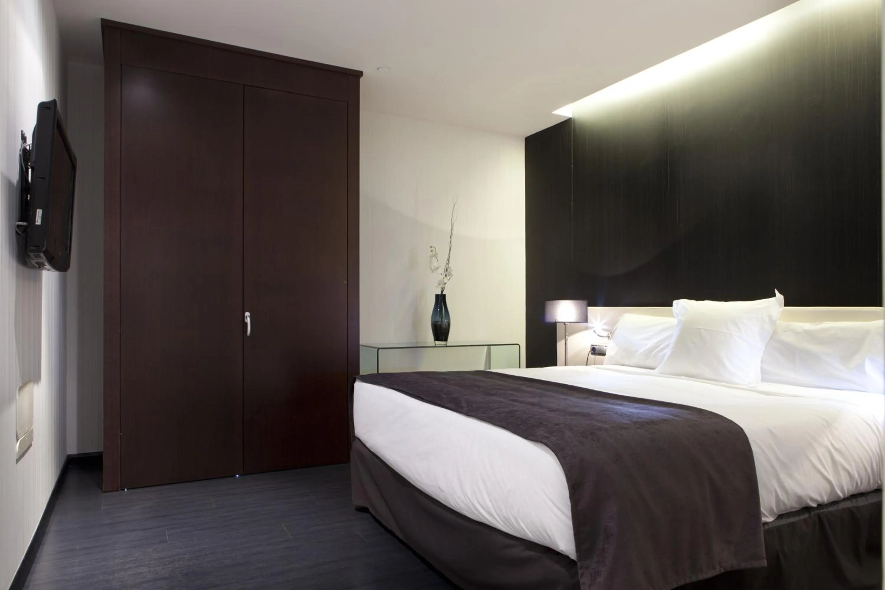 Bedroom, Bed in Hotel Diagonal Plaza