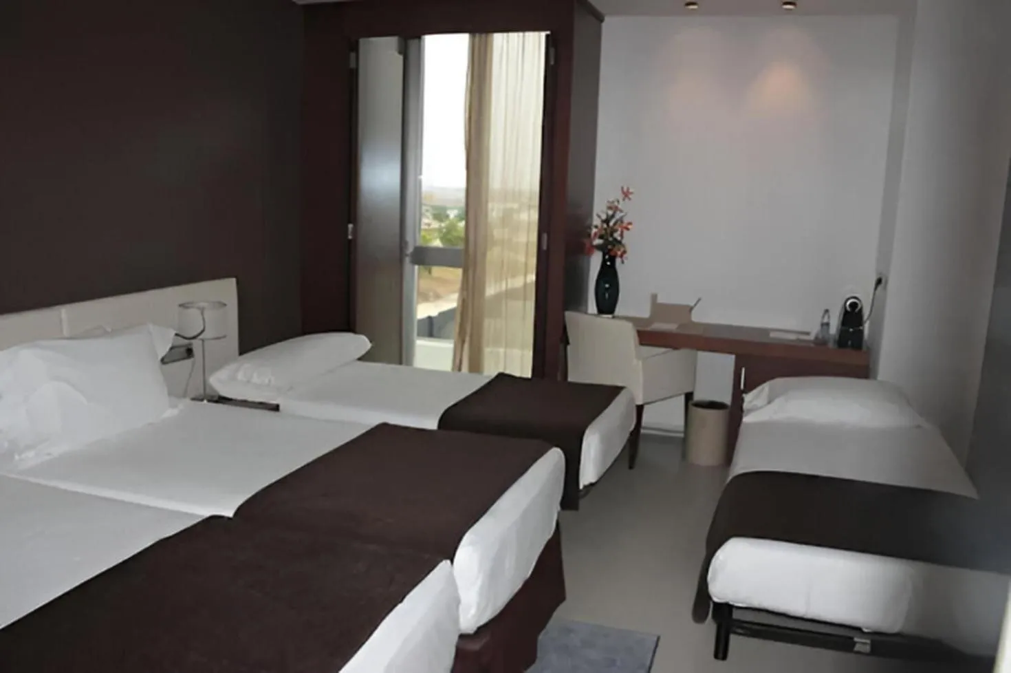 Bed in Hotel Diagonal Plaza