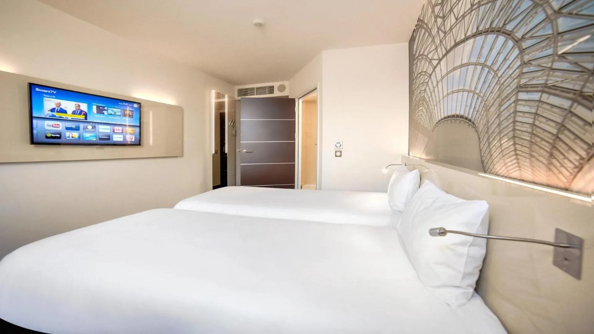 Photo of the whole room, Bed in B&B HOTEL Katowice Centrum