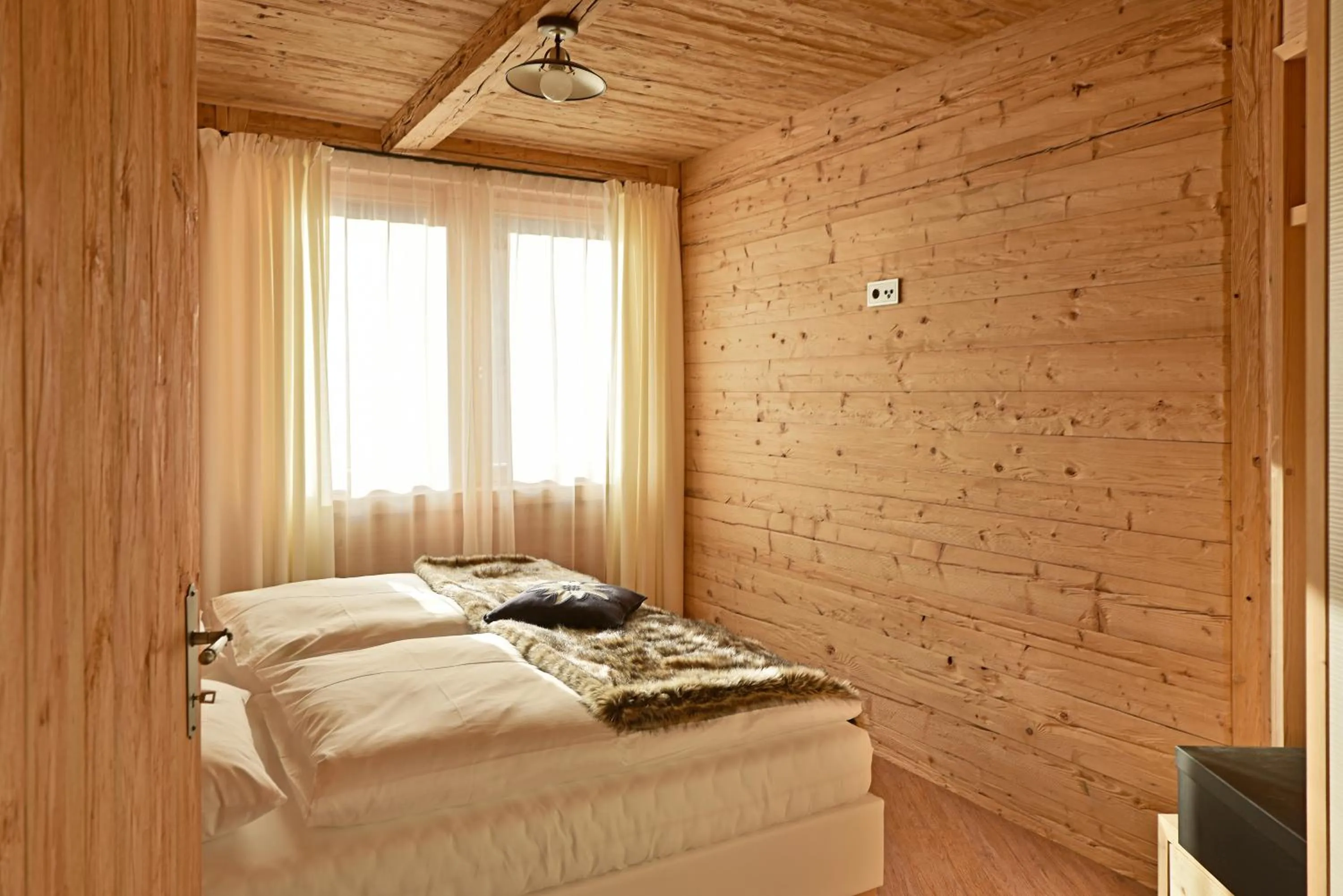 Bedroom, Bed in Aurina Lodges