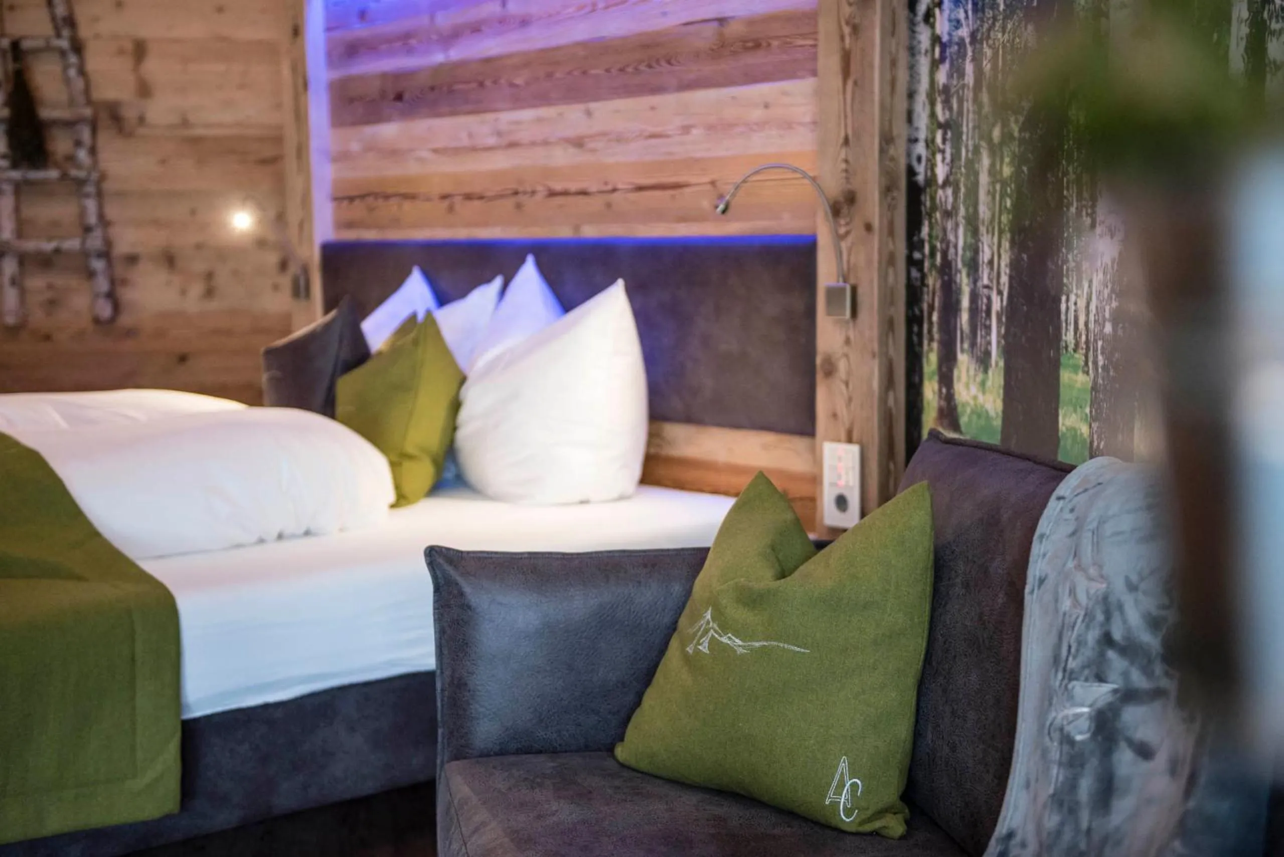 Decorative detail, Bed in Aurina Lodges