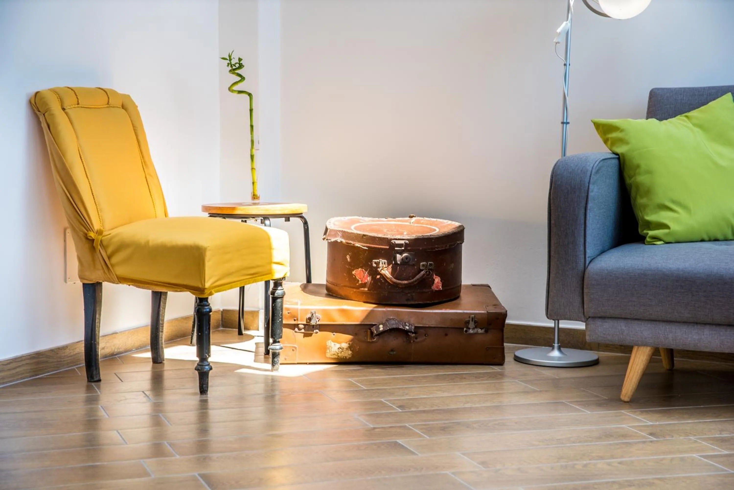 Decorative detail in Le Voyageur Cilento