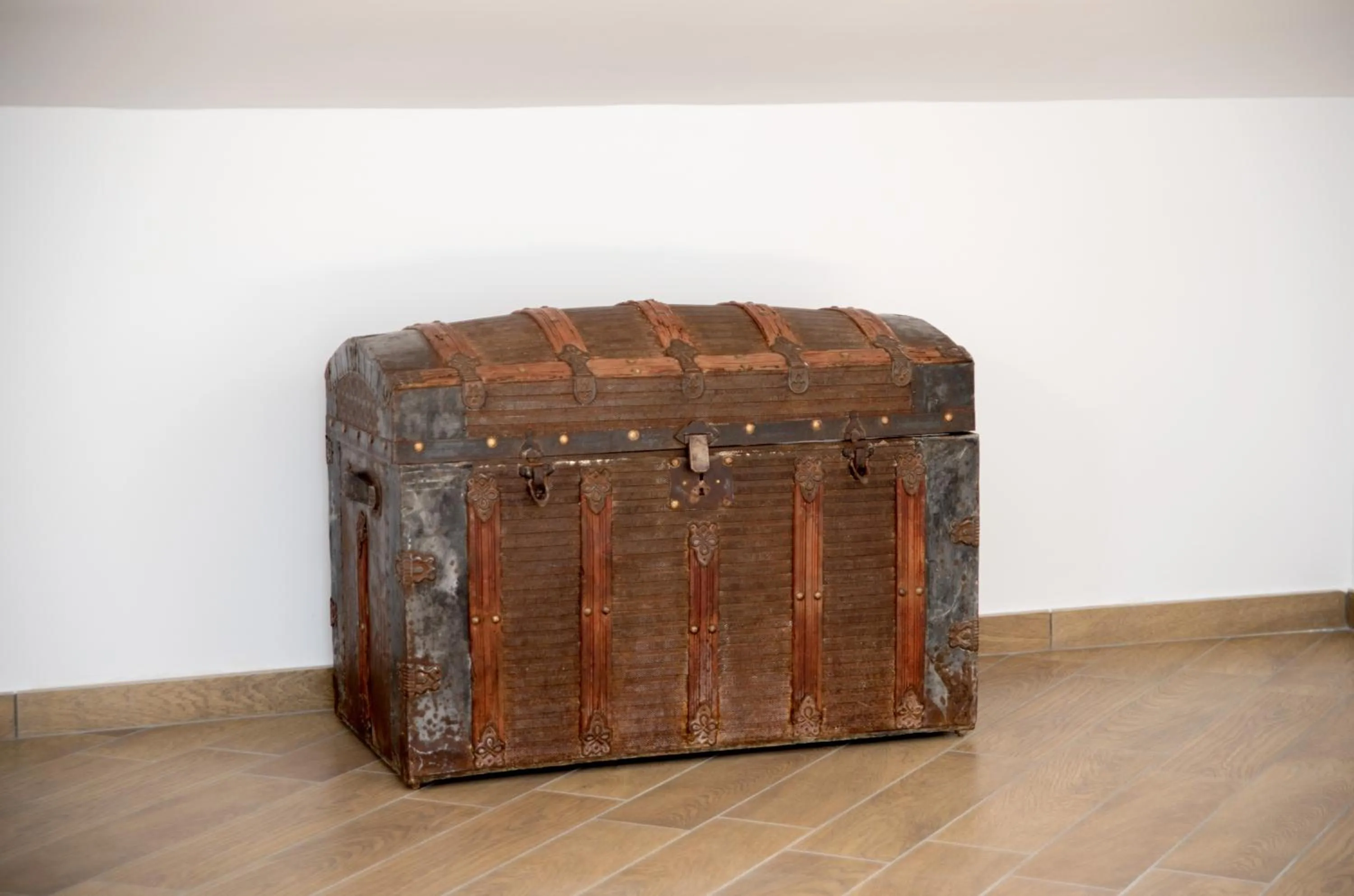 Decorative detail in Le Voyageur Cilento