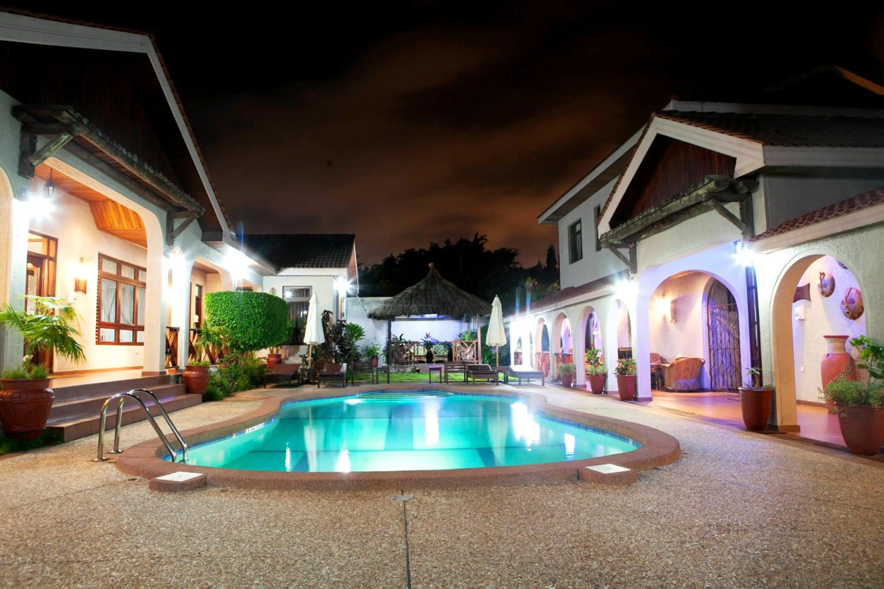 Mahogany Lodge, Cantonments