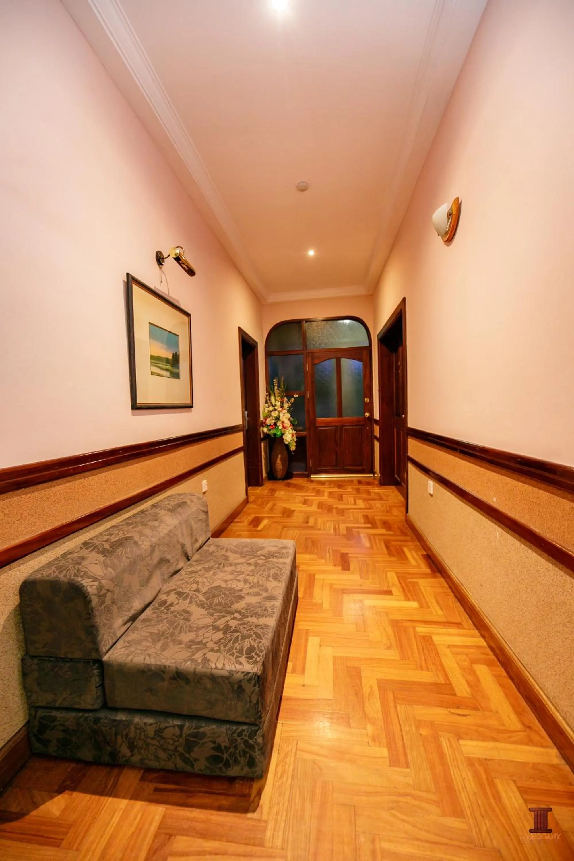 Mahogany Lodge, Cantonments