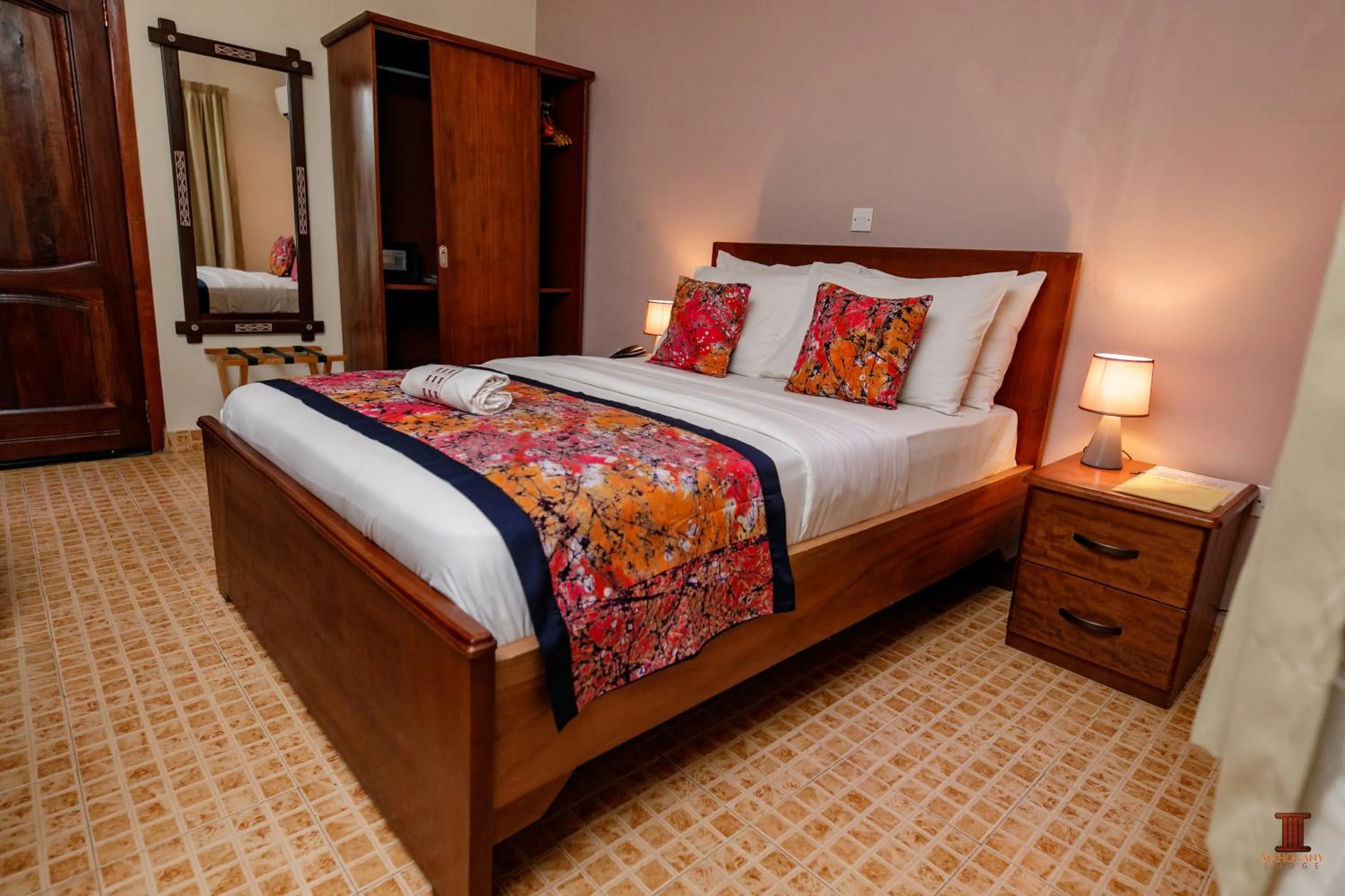 Bed in Mahogany Lodge, Cantonments