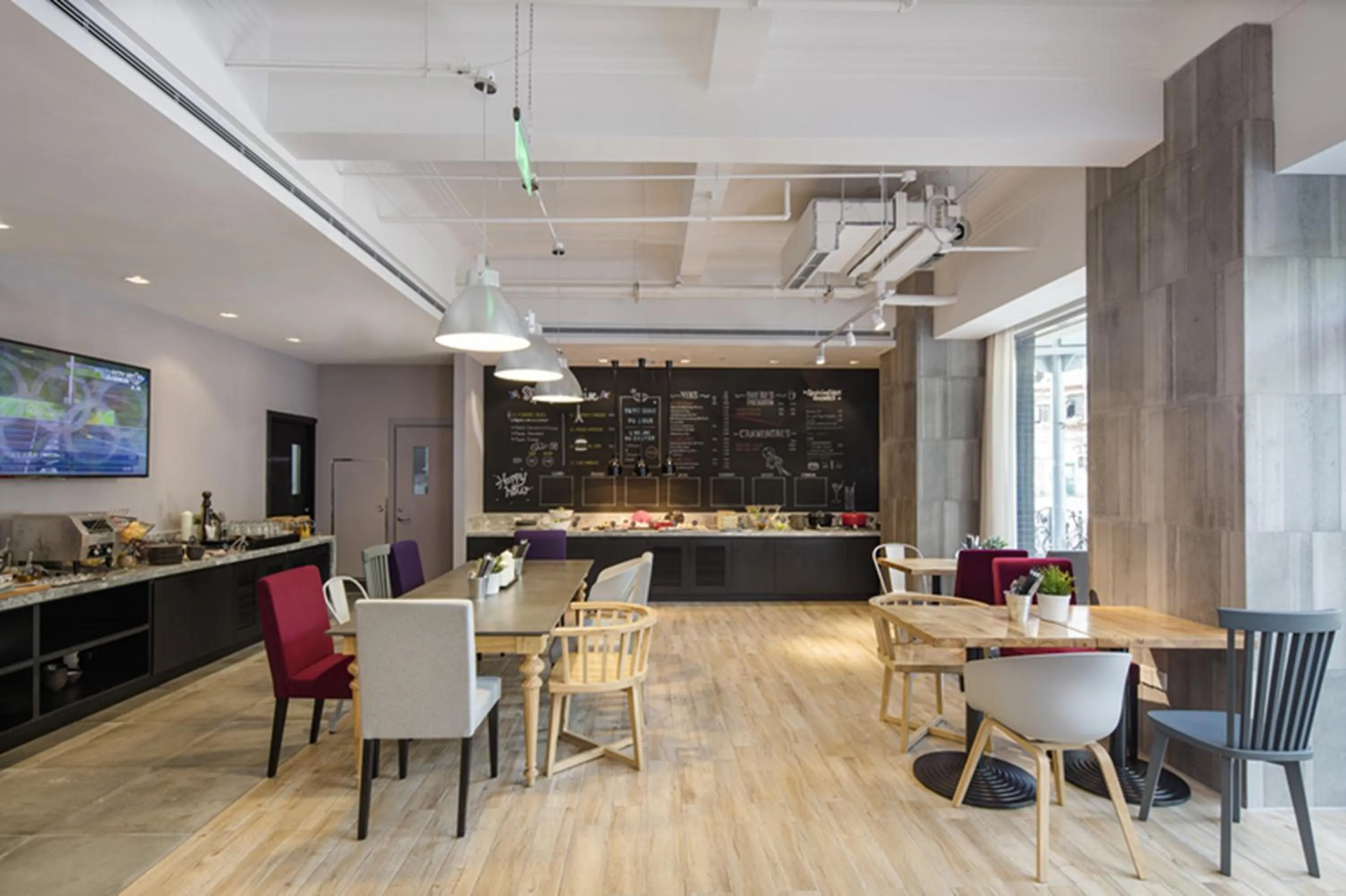 Lounge or bar in Campanile Shanghai Bund Hotel