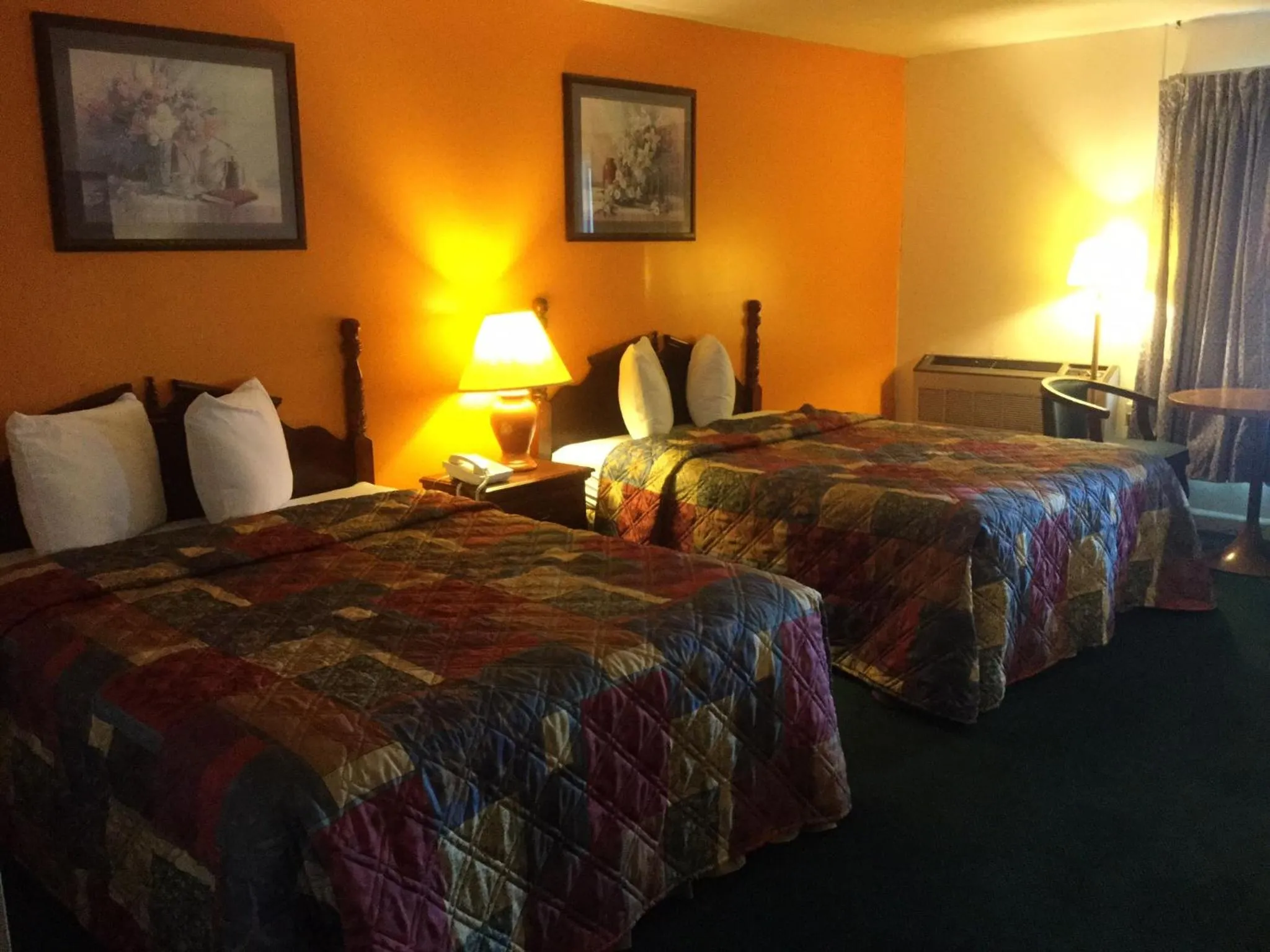 Bed in Budget inn