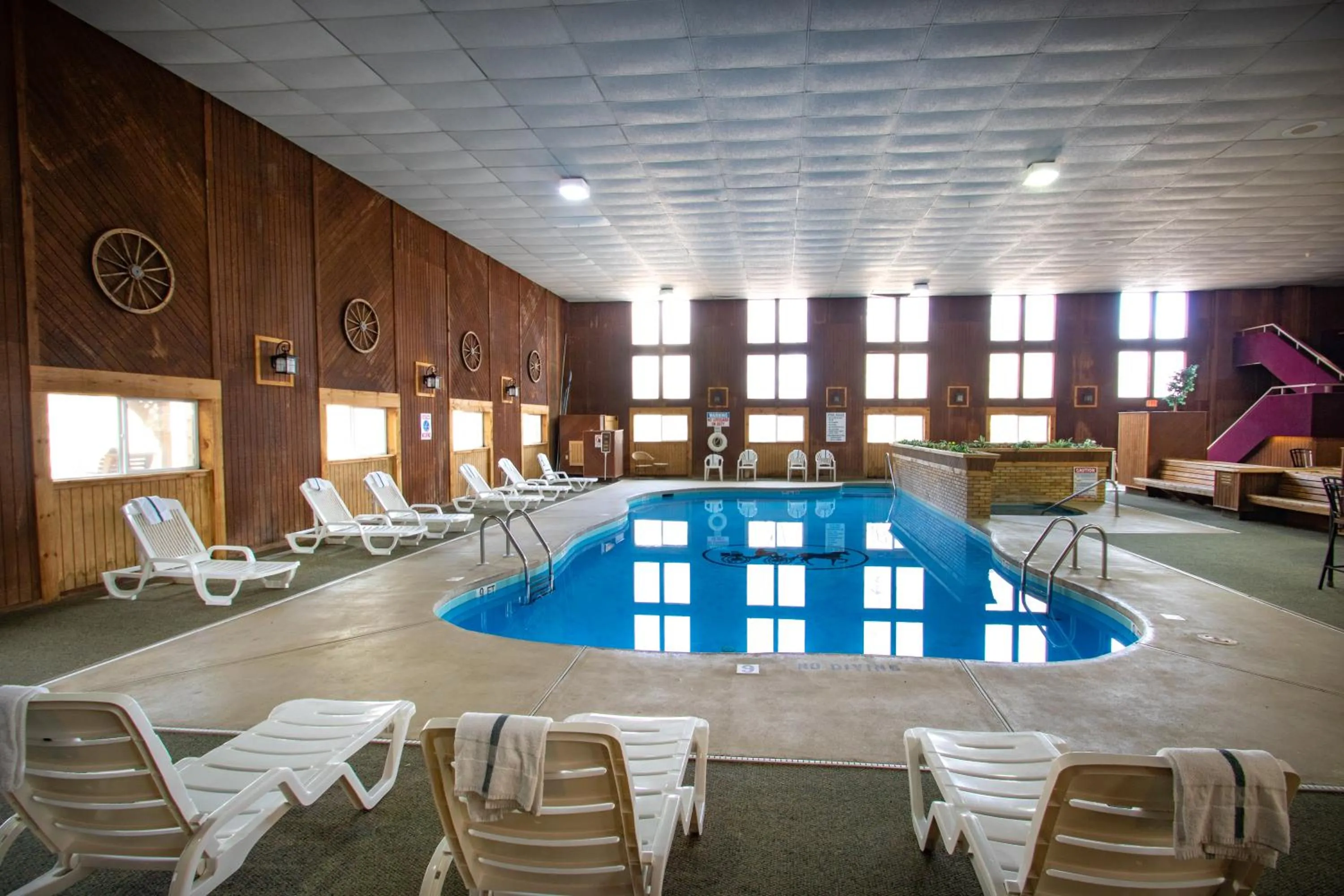 Swimming pool in Carriage House Country Club