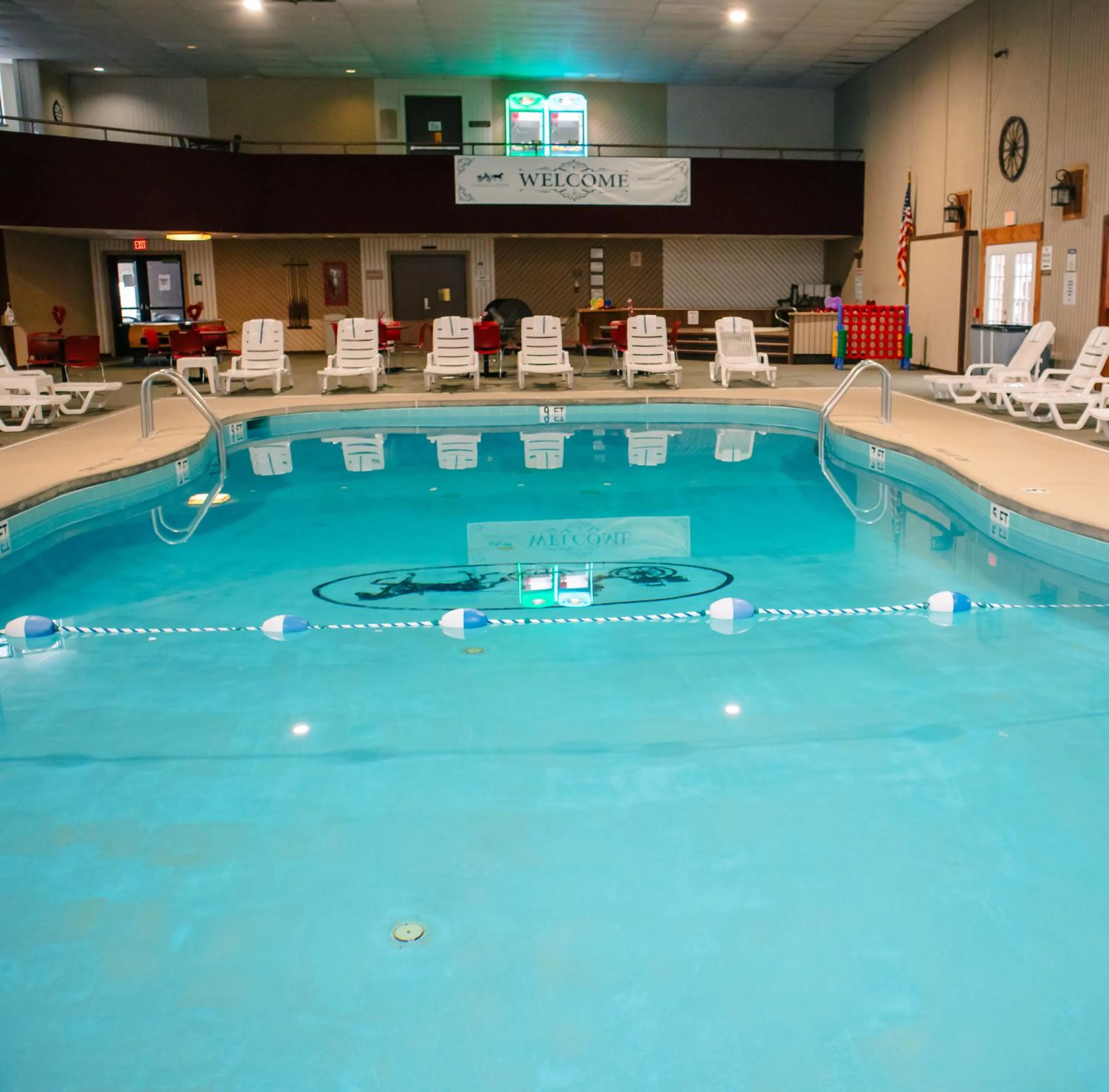 Swimming pool in Carriage House Country Club