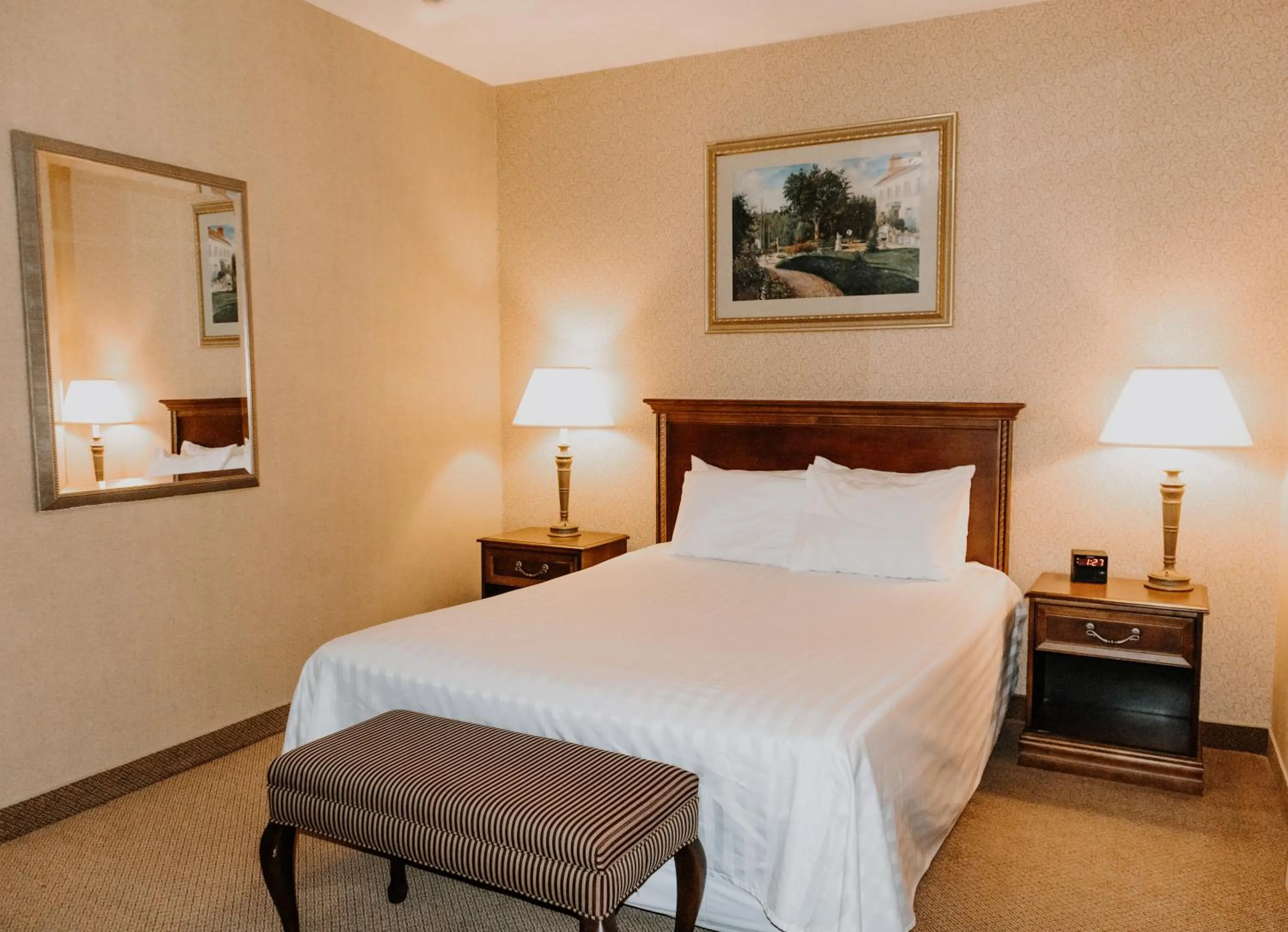 Bed in Carriage House Country Club