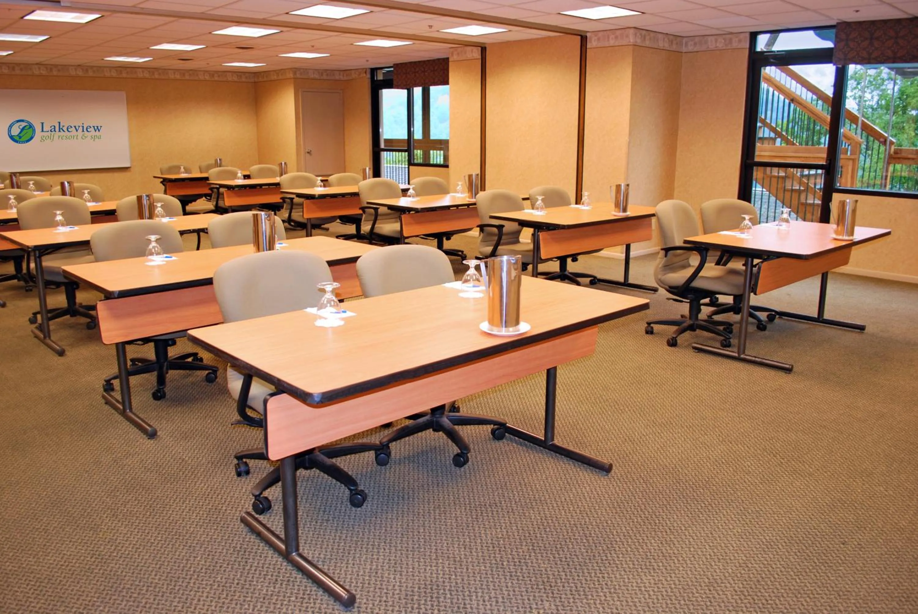 Meeting/conference room in Lakeview Golf Resort