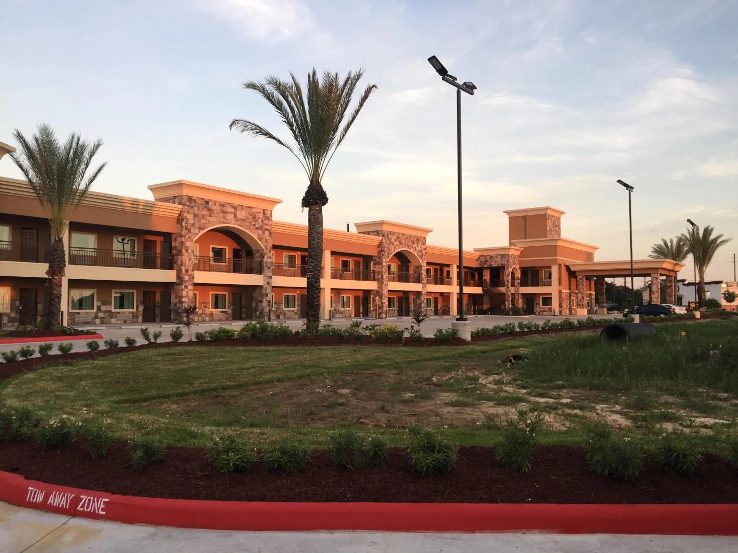 Econo Lodge Inn & Suites Houston NW-Cy-Fair