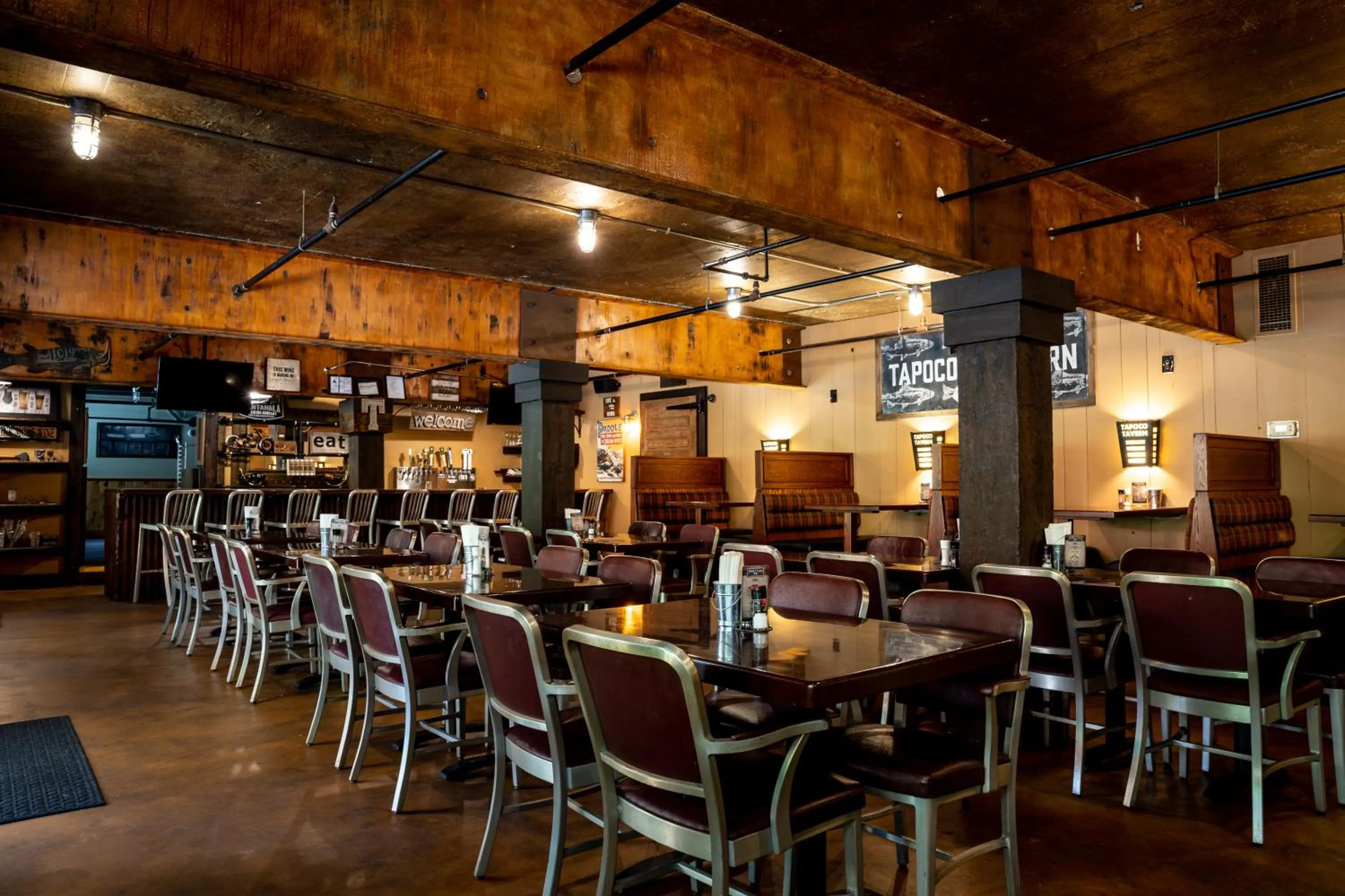 Restaurant/places to eat in Historic Tapoco Lodge Resort