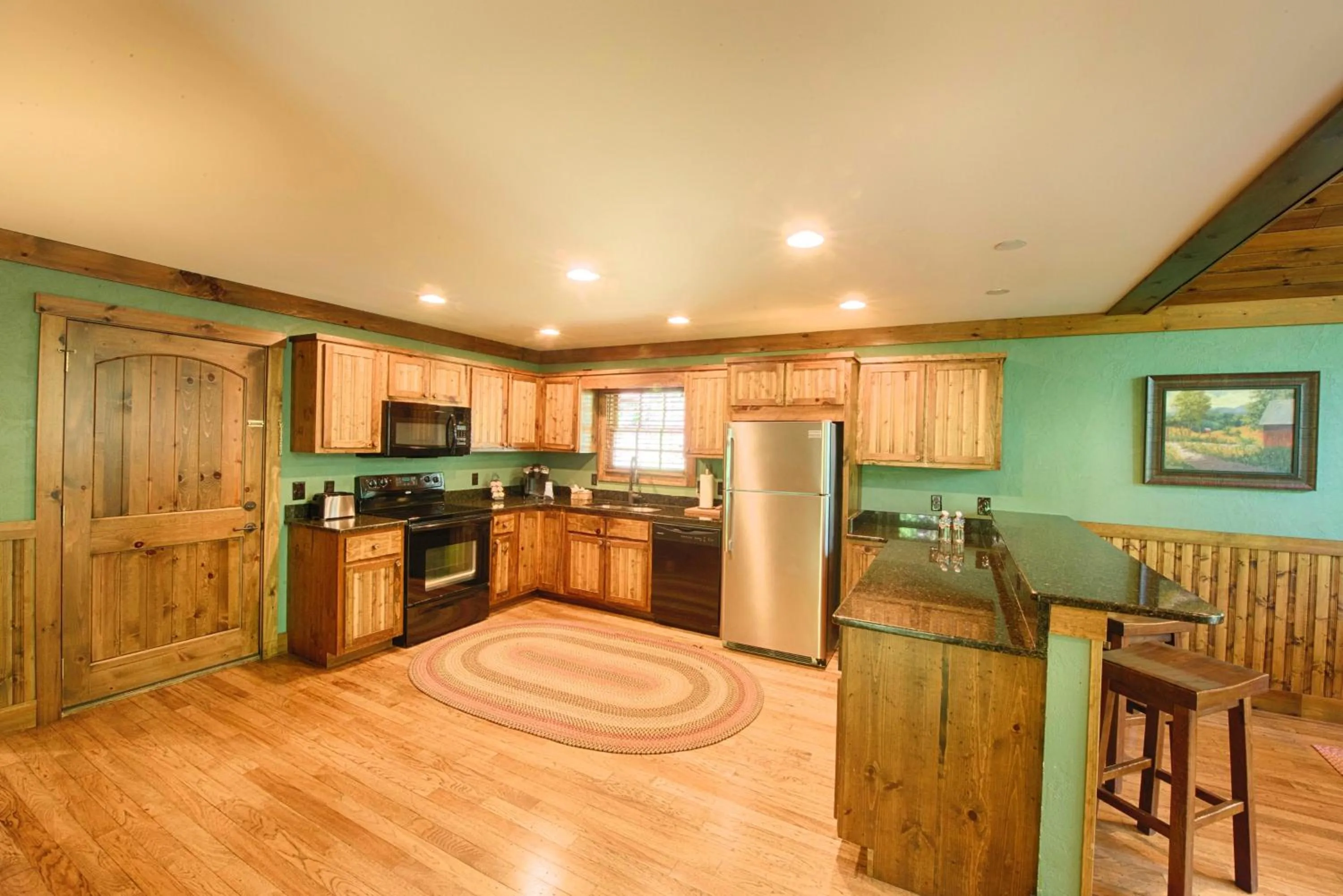 Kitchen or kitchenette in Historic Tapoco Lodge Resort