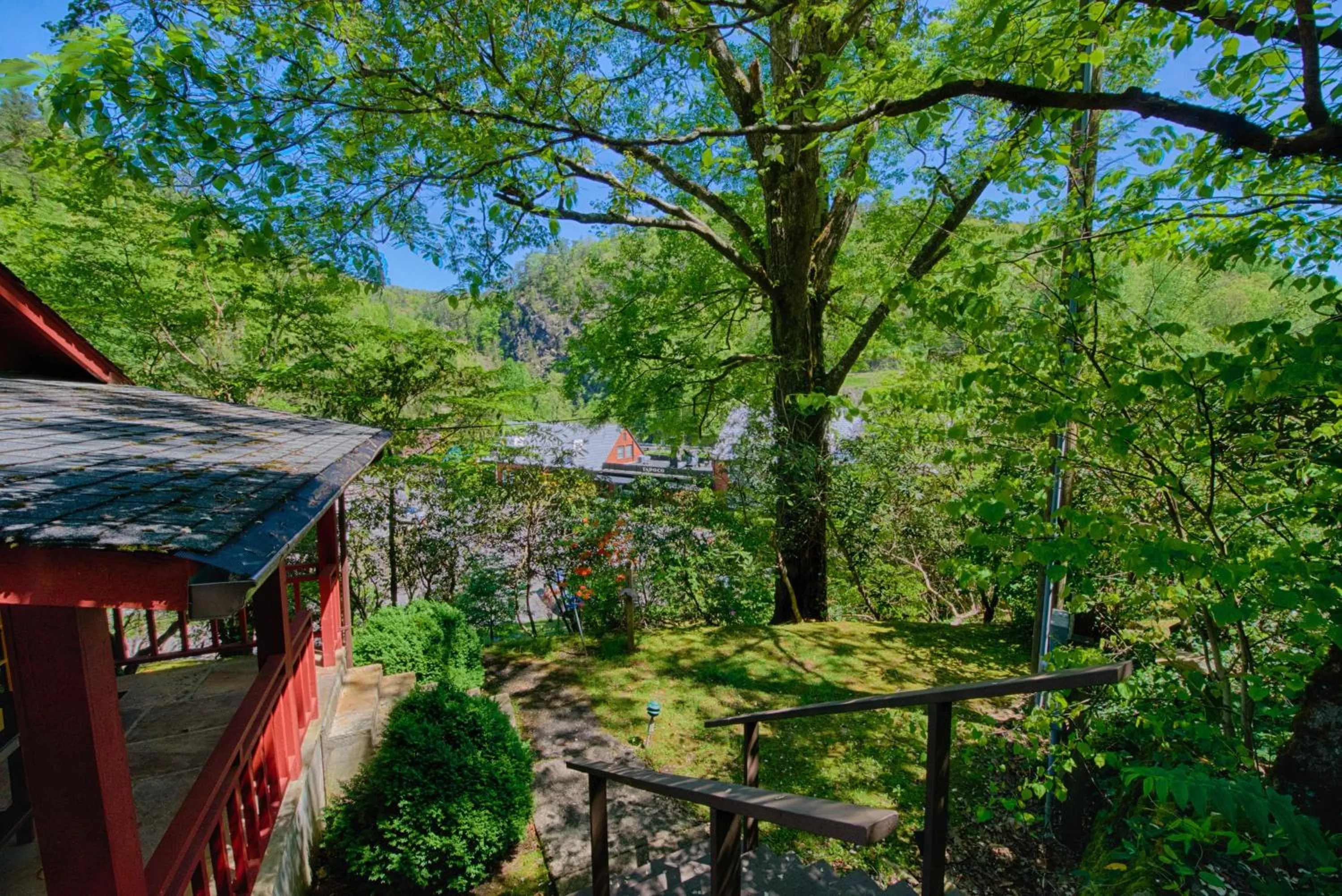 Property building in Historic Tapoco Lodge Resort