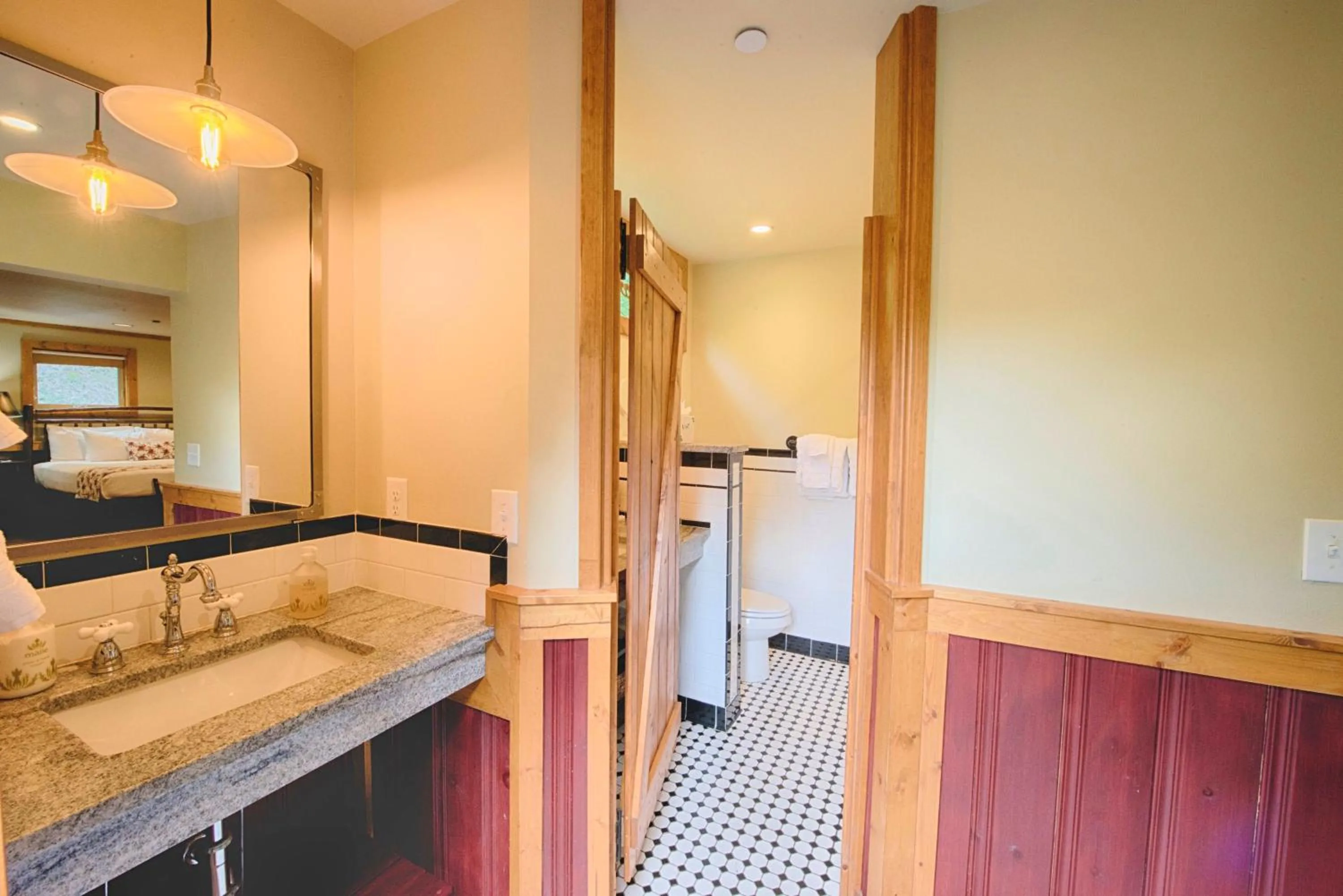 Shower in Historic Tapoco Lodge Resort