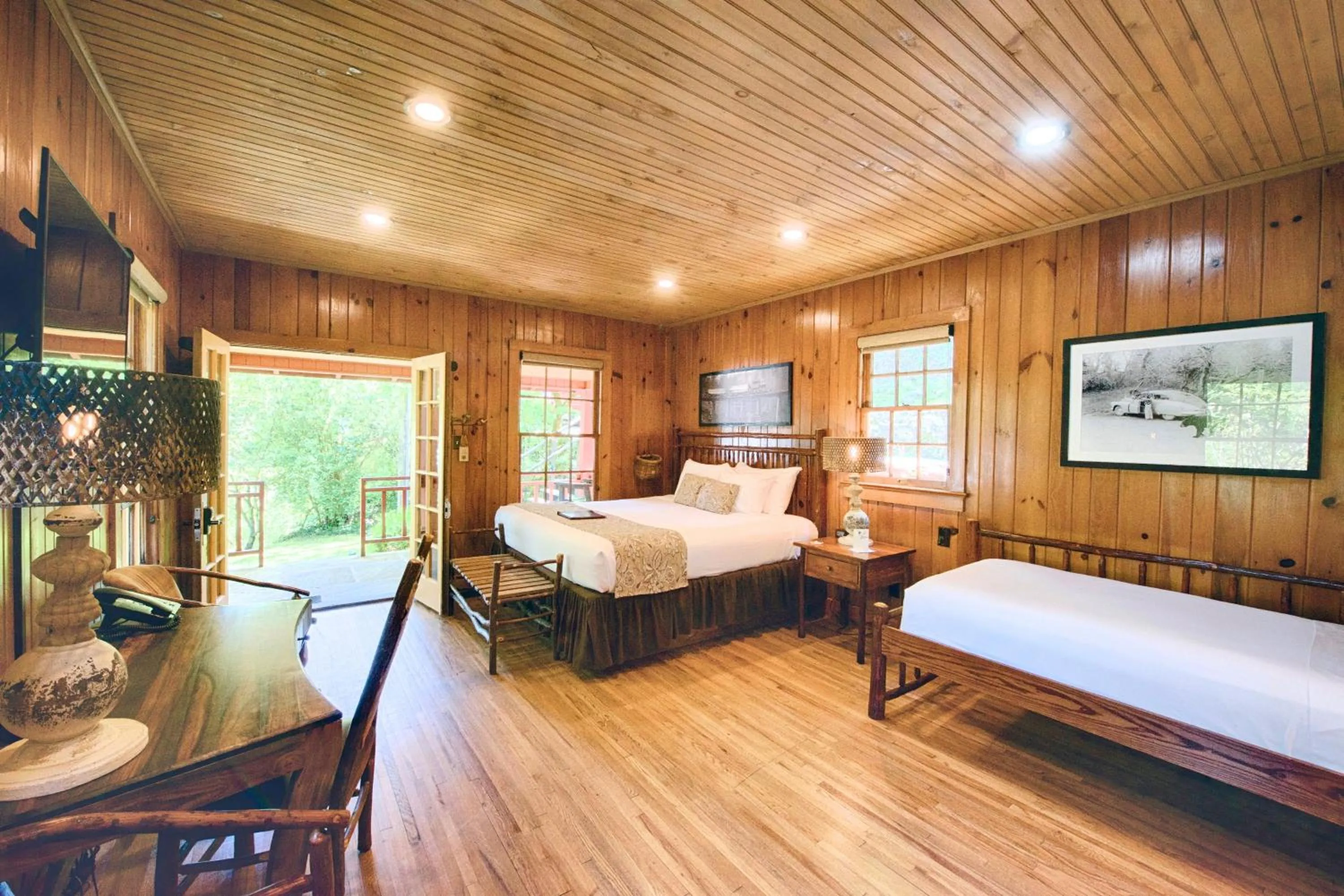 Bed in Historic Tapoco Lodge Resort