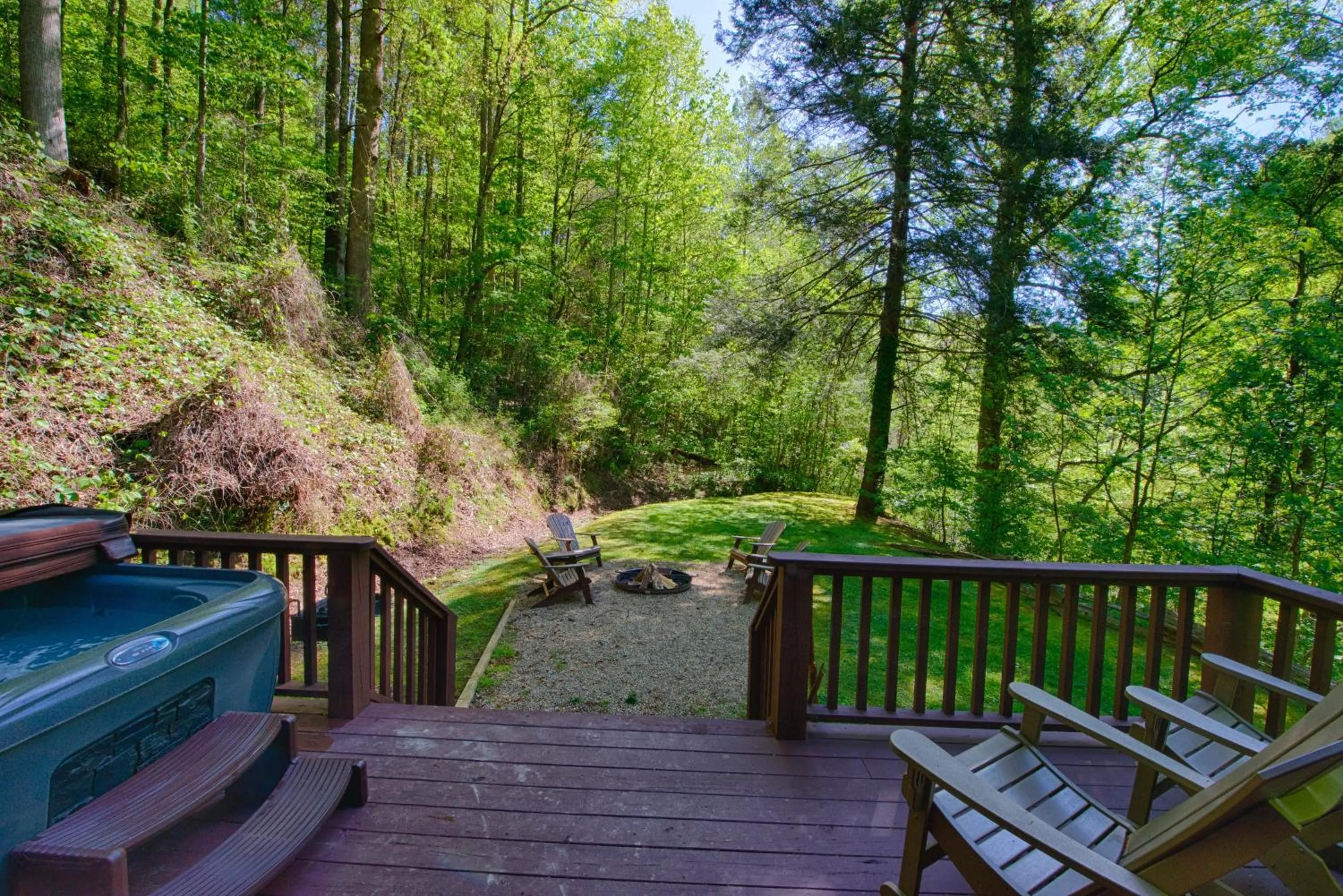 Spring in Historic Tapoco Lodge Resort