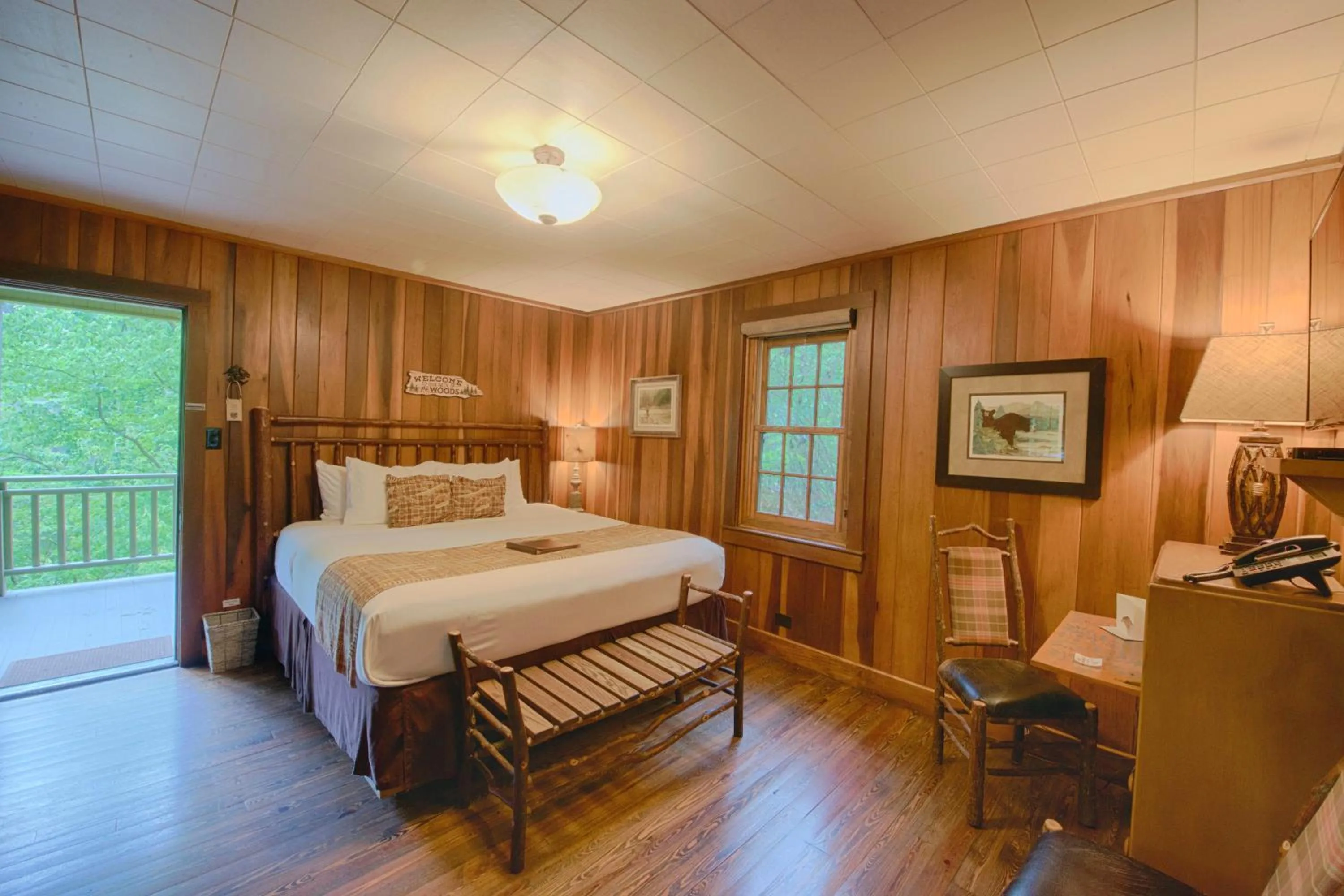 Bed in Historic Tapoco Lodge Resort