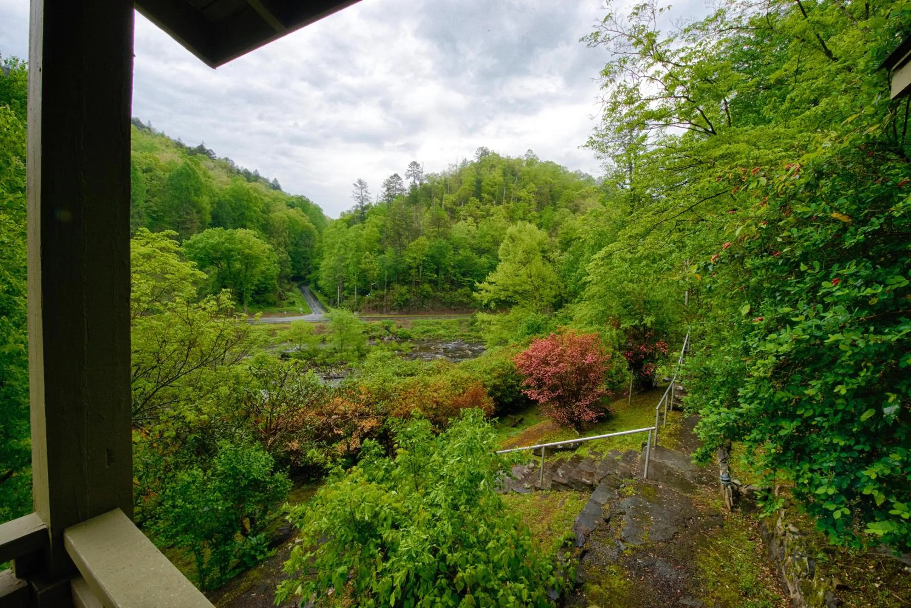 Spring in Historic Tapoco Lodge Resort