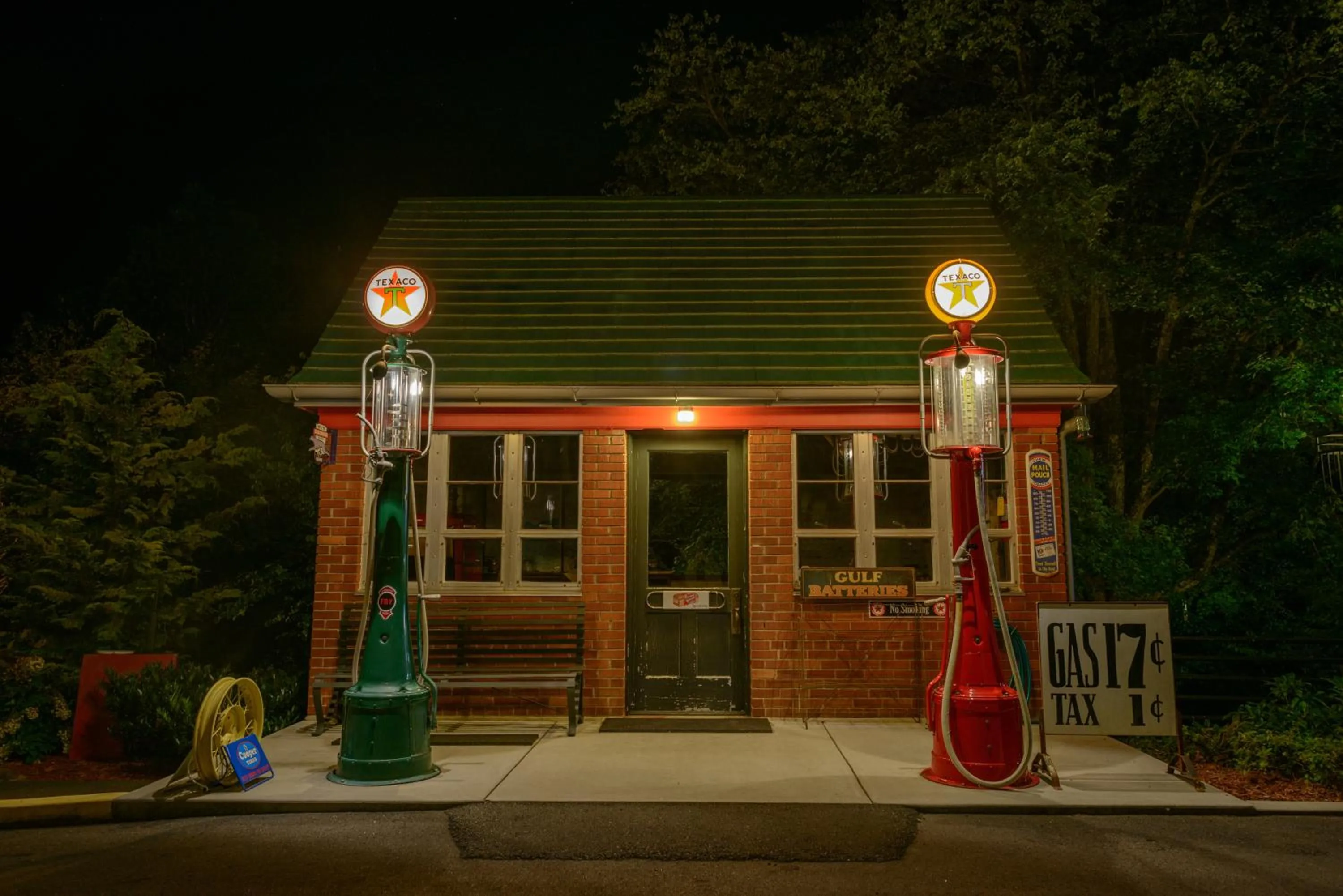 Property building in Historic Tapoco Lodge Resort