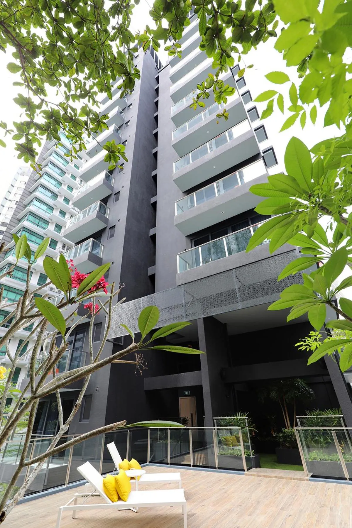 Balcony/Terrace in Oakwood Studios Singapore