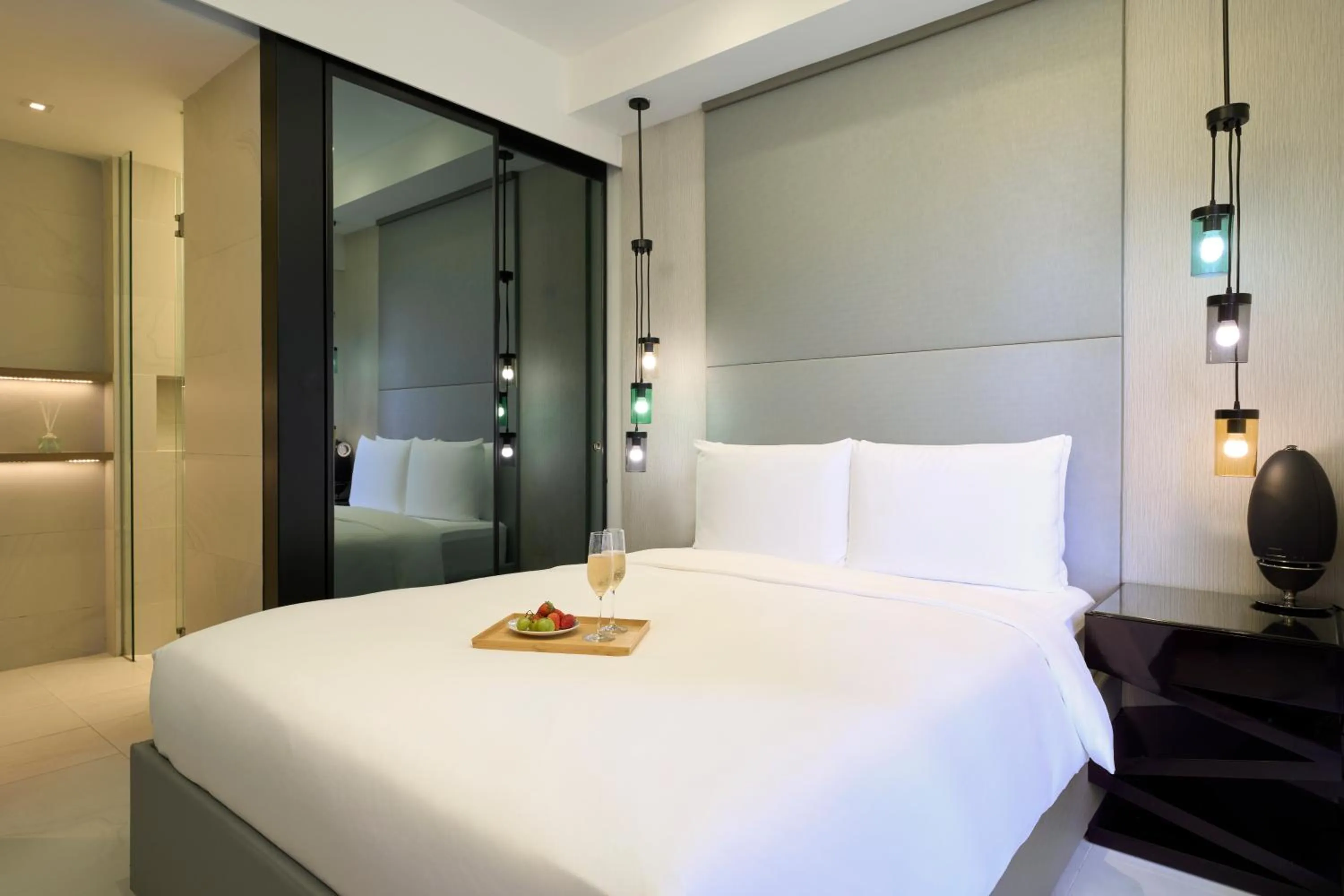 Bedroom, Bed in Oakwood Studios Singapore