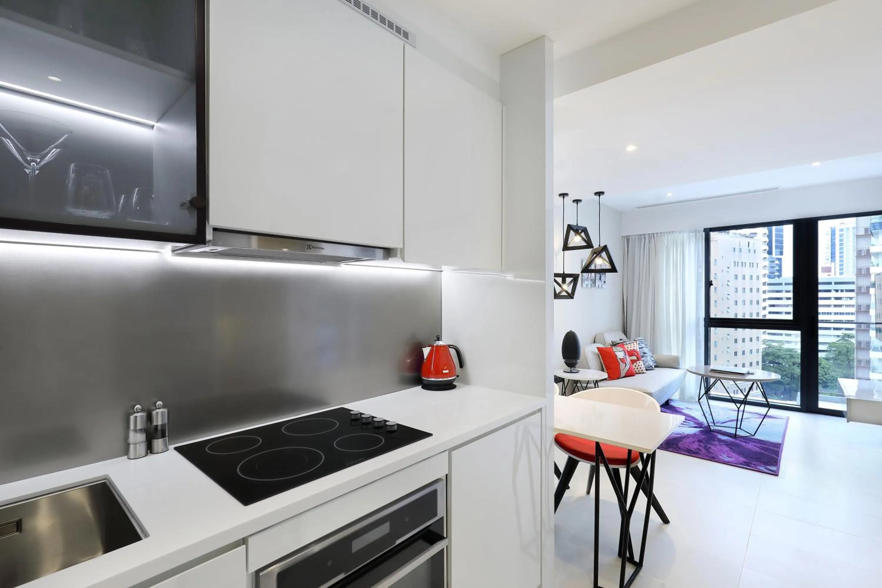 Kitchen or kitchenette in Oakwood Studios Singapore