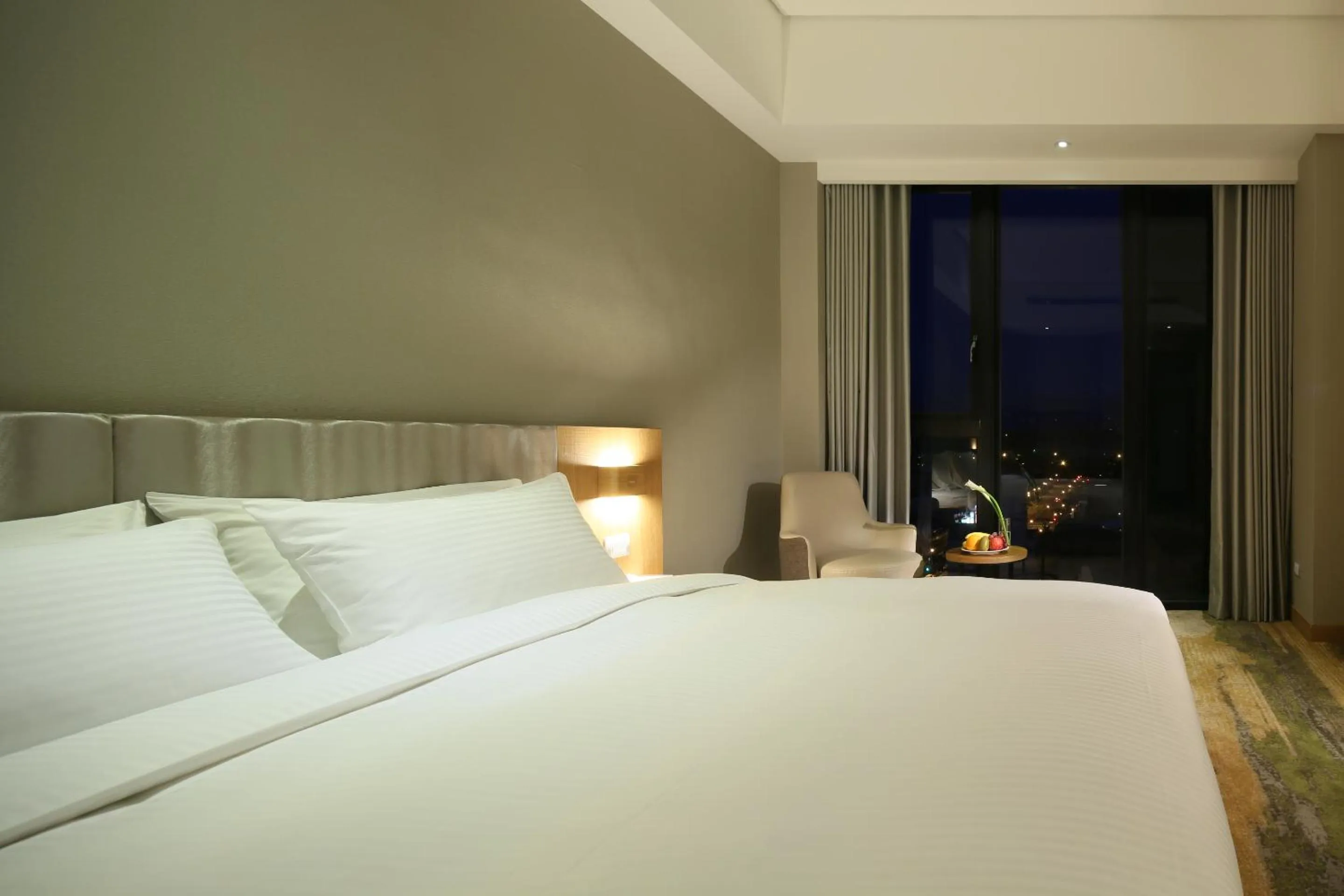 Bed in South Urban Hotel