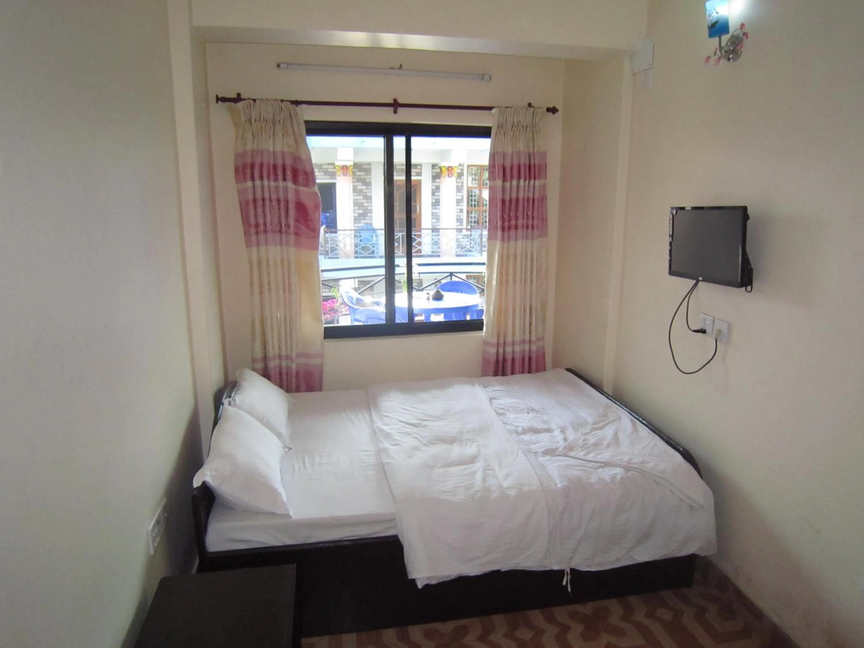 Bed in Hotel Sunflower