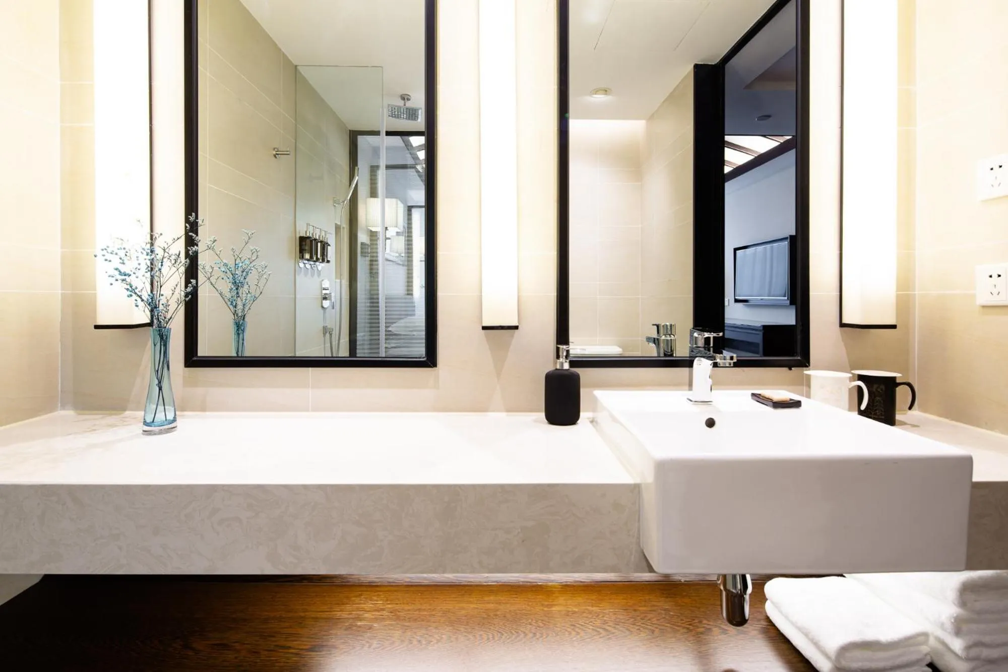 Property building in SSAW Boutique Shanghai South Xuhui RiYueGuang