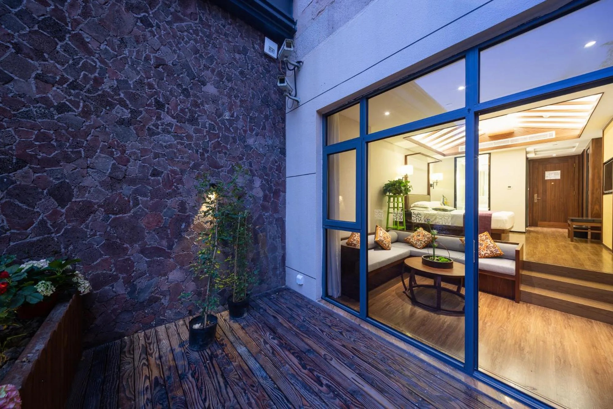 Balcony/Terrace, Bed in SSAW Boutique Shanghai South Xuhui RiYueGuang