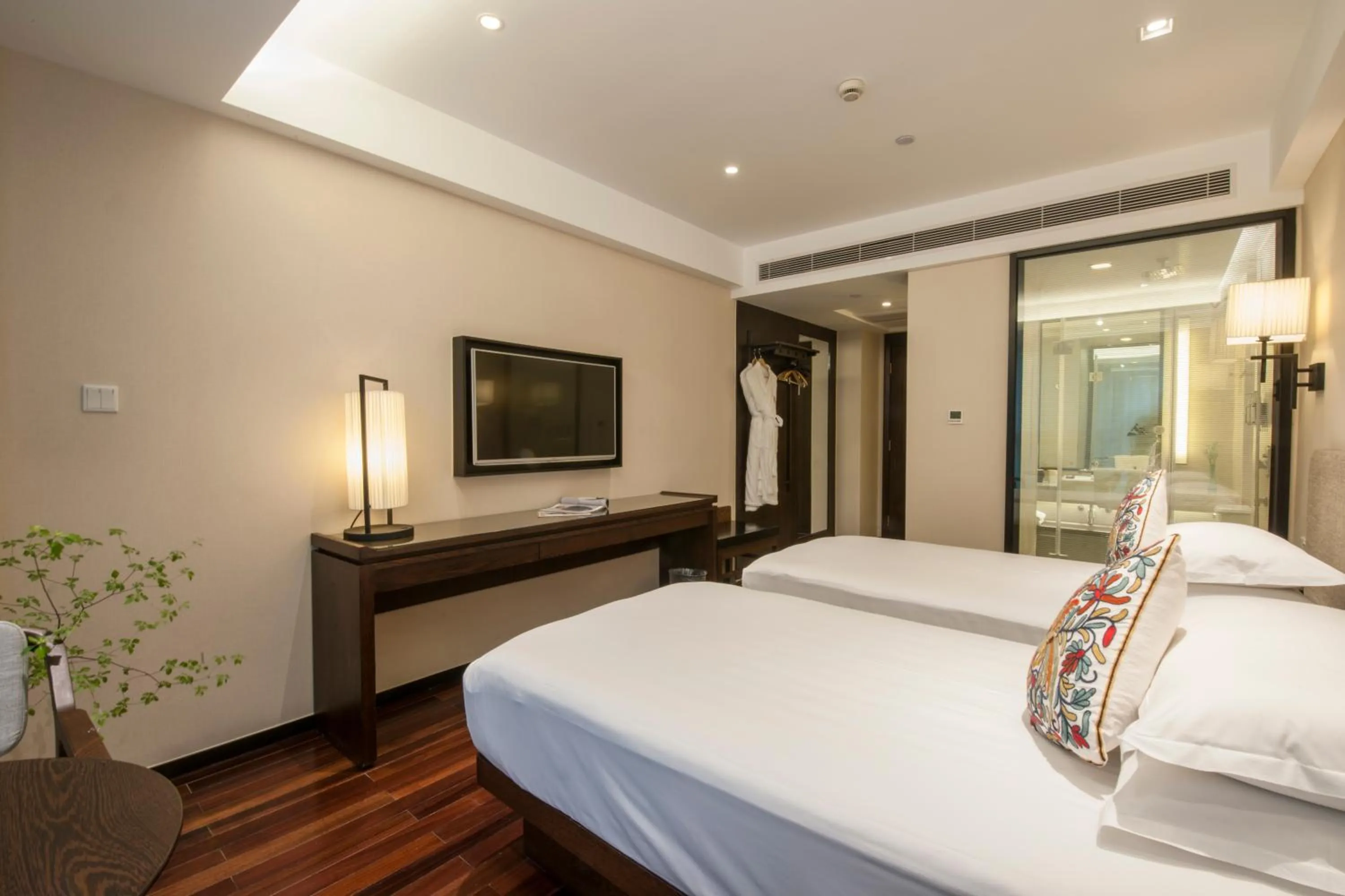 Bed in SSAW Boutique Shanghai South Xuhui RiYueGuang