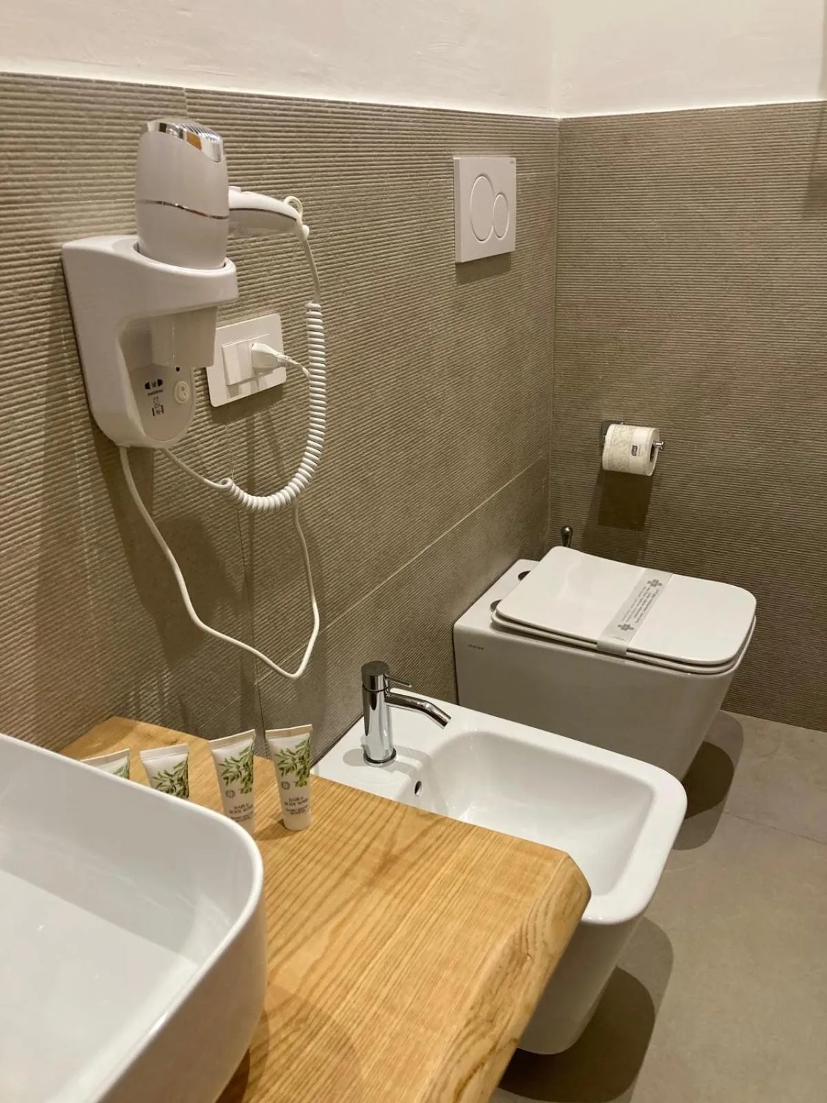 Toilet in Palazzo Kapece